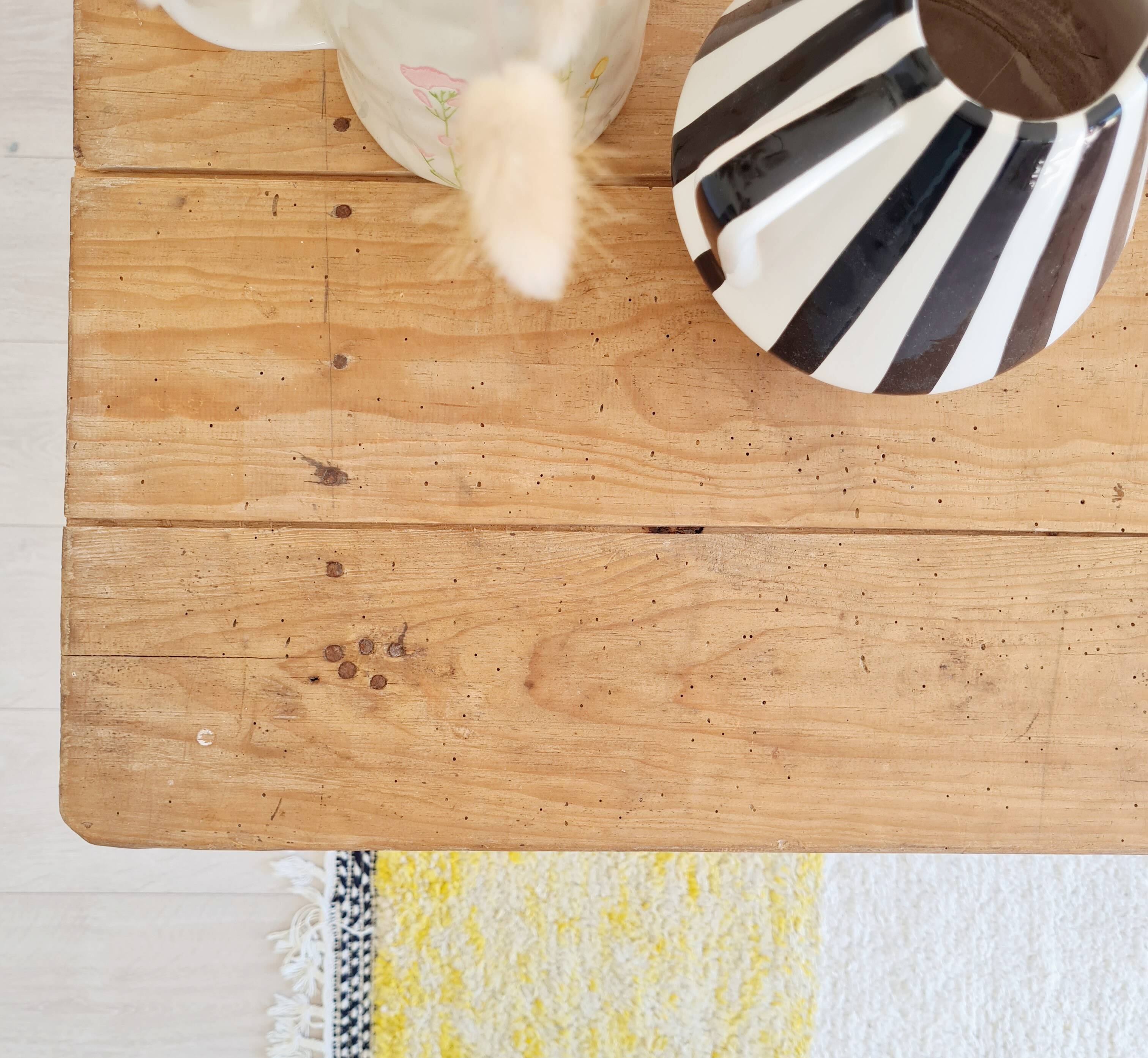Antique farmhouse table - 2 drawers