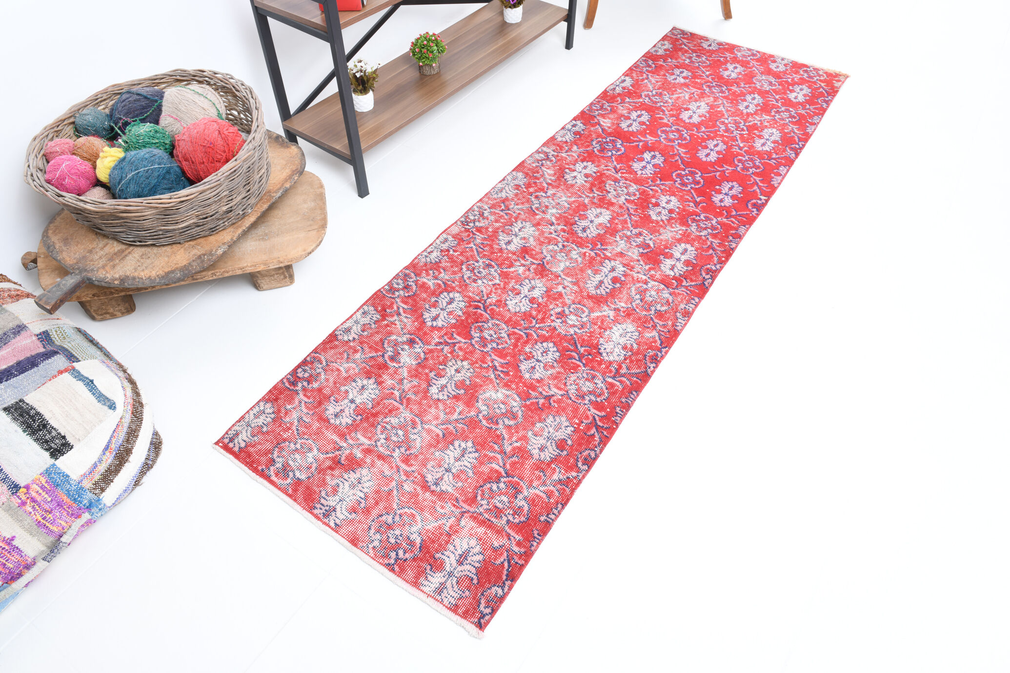 2x8 red classic vintage runner rug, 245x73cm