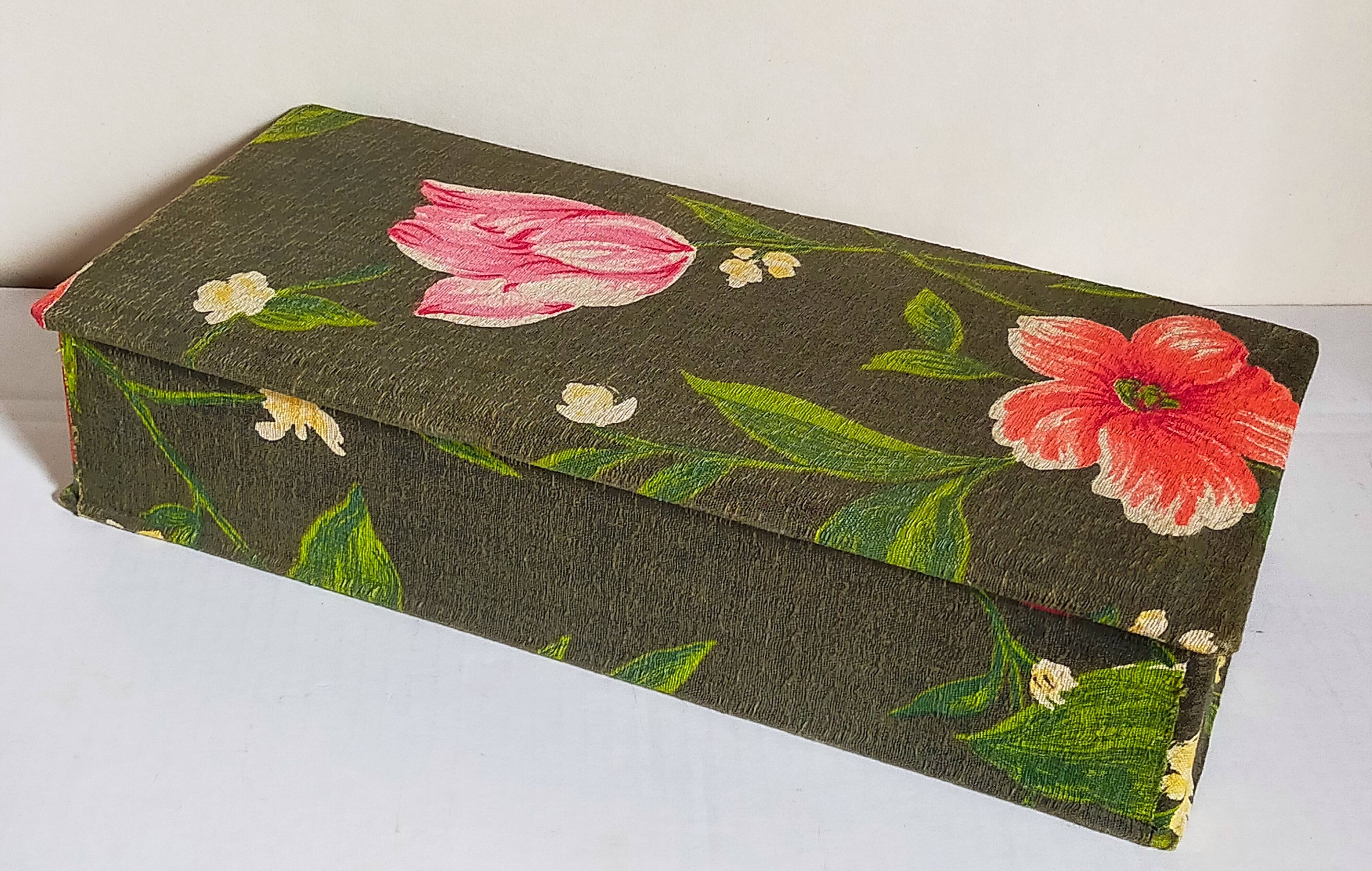 Box padded with old fabric