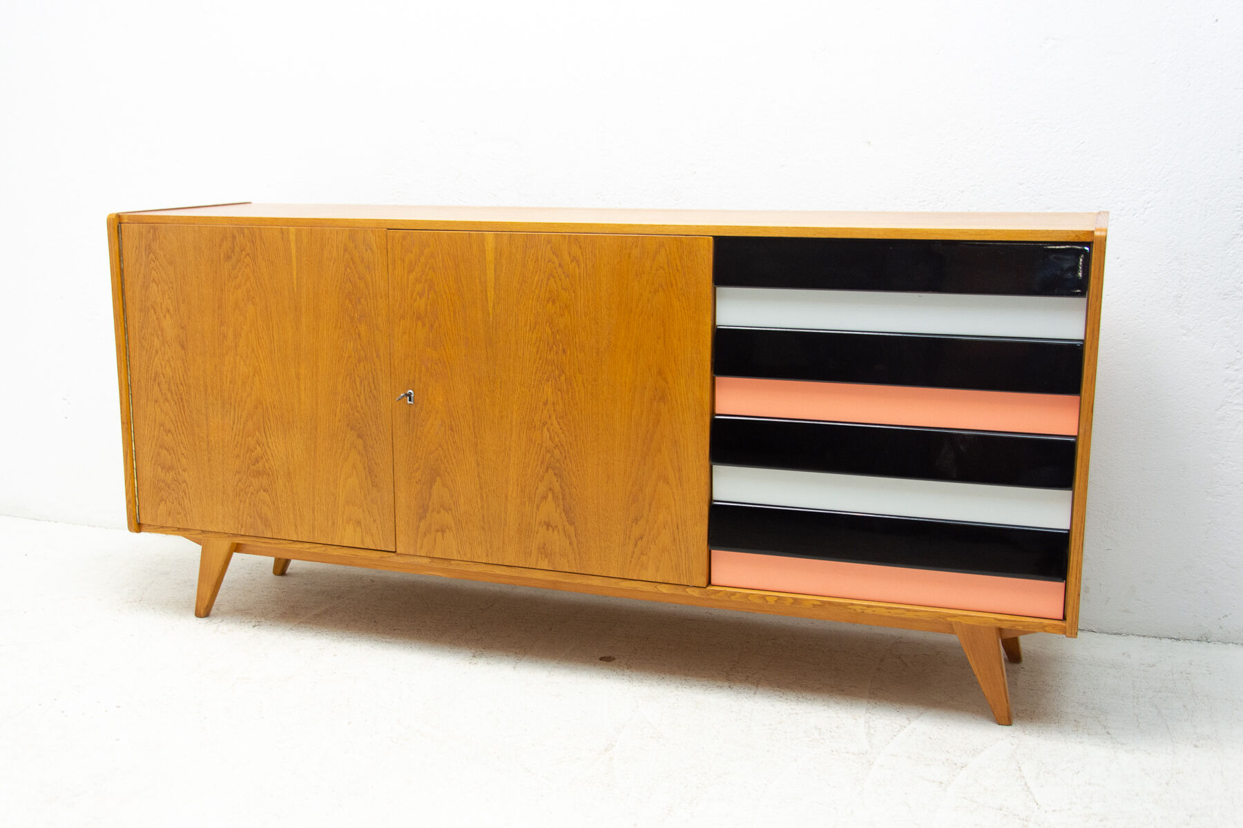 Mid Century U-460 sideboard by Jiří Jiroutek for Interiér Praha