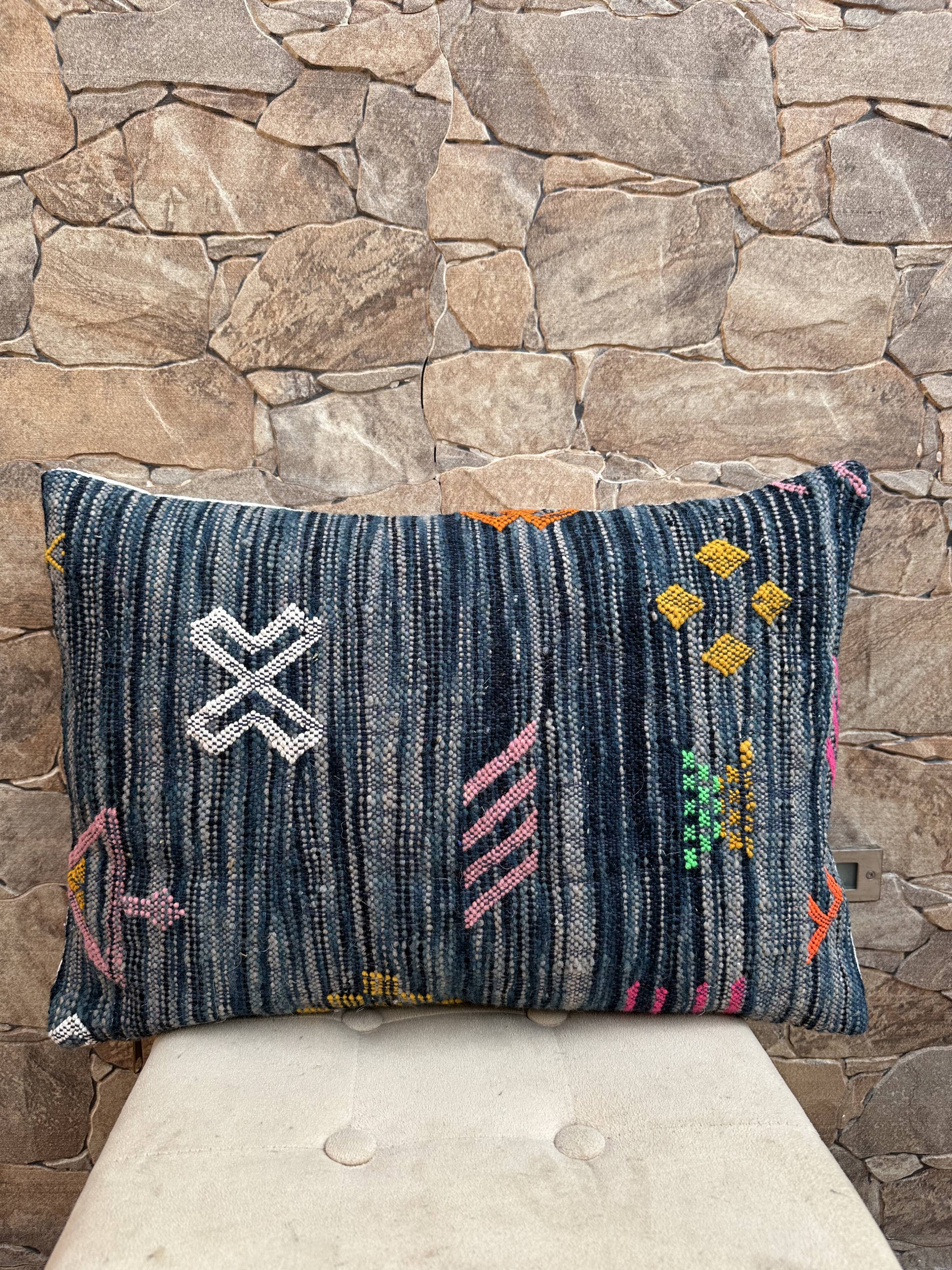 Housse de coussin Kilim marocaine faite main : Coussin décoratif bohème