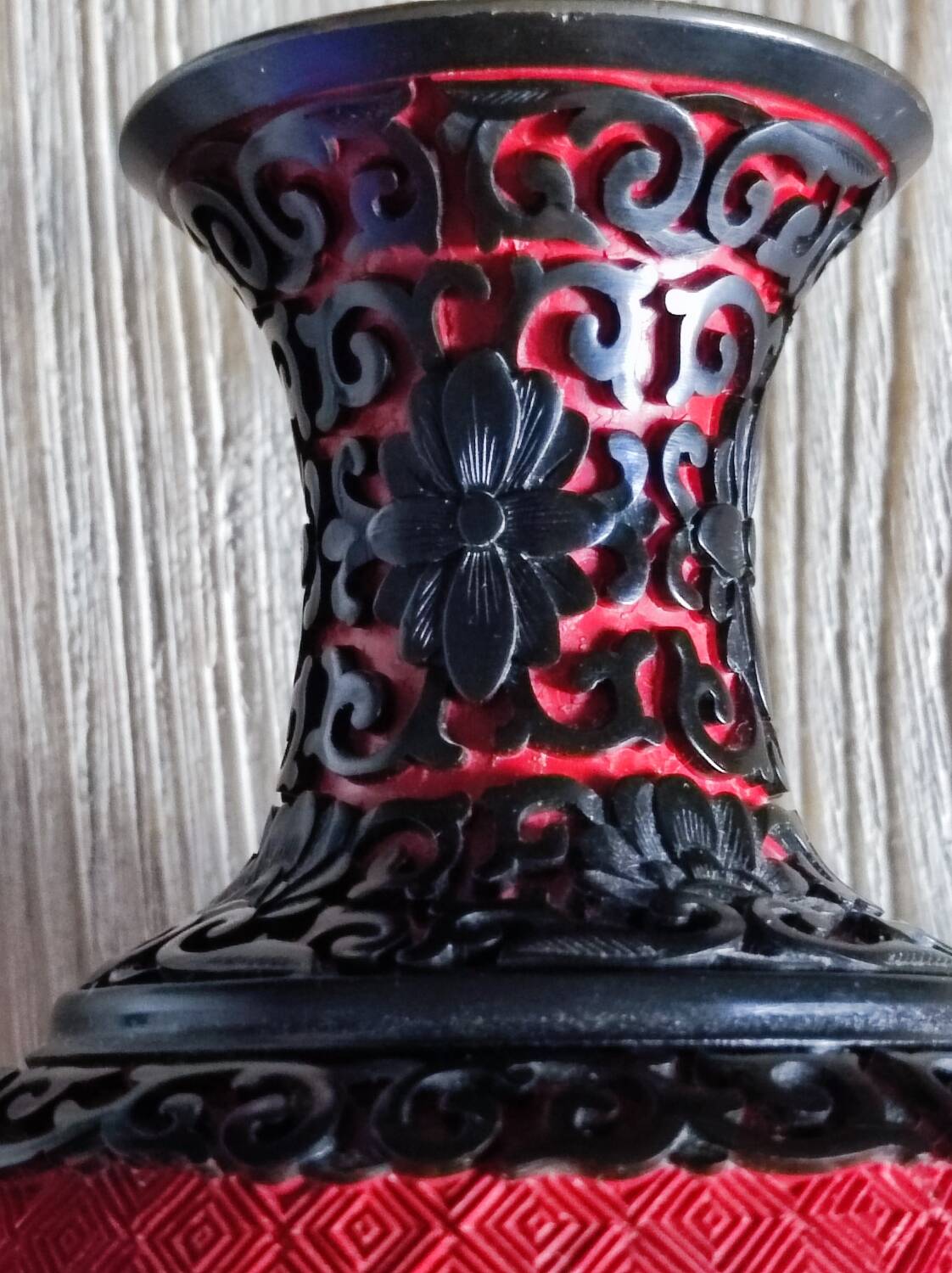 Cinnabar vases
