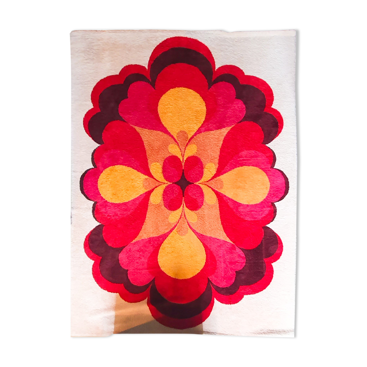 Red and orange roset carpet 300cm x 400cm