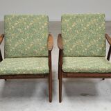 Pair of green flower boomerang armchairs by Antonin Suman for Ton (Thonet)