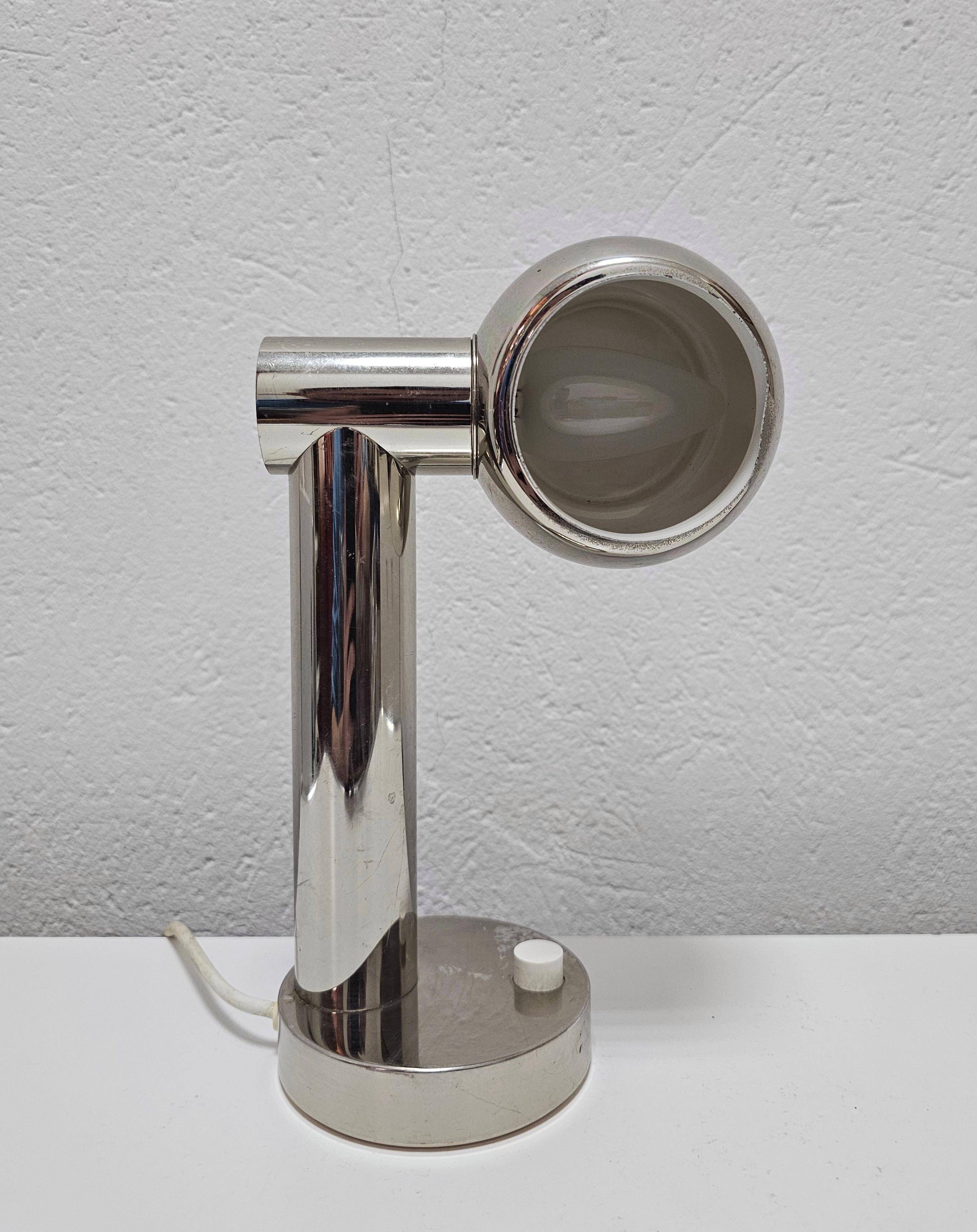 Space Age table lamp in chrome with a swivelling shade, Italy 1970s.