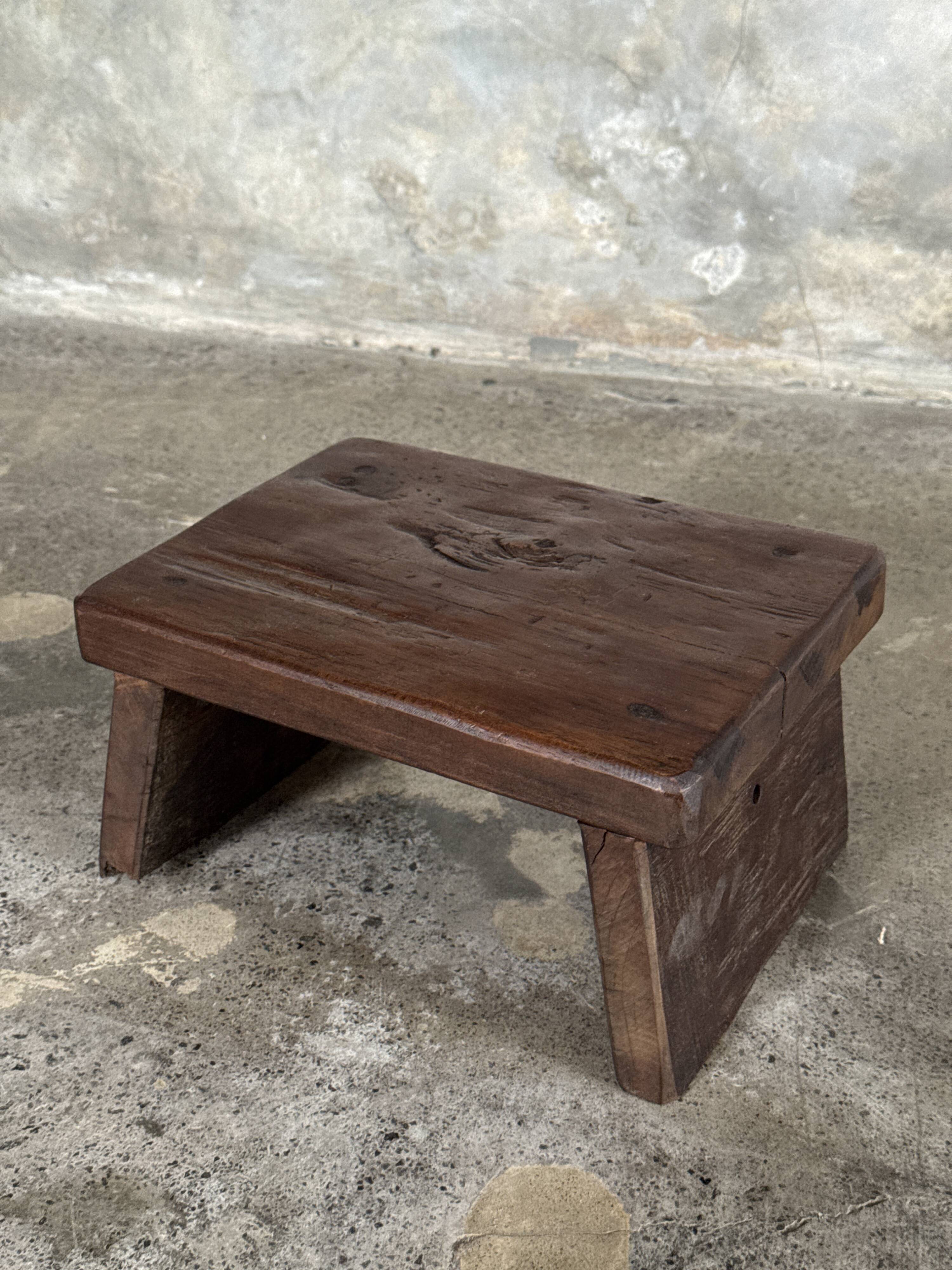 Small auxiliary stool in organic chocolate brown upcycled teak (3277)