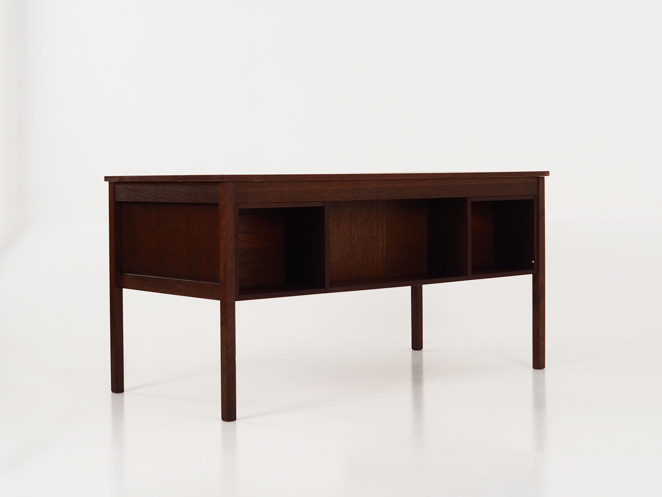 Oak wood desk by Domino Møbler Scandinavian design of the 1970s