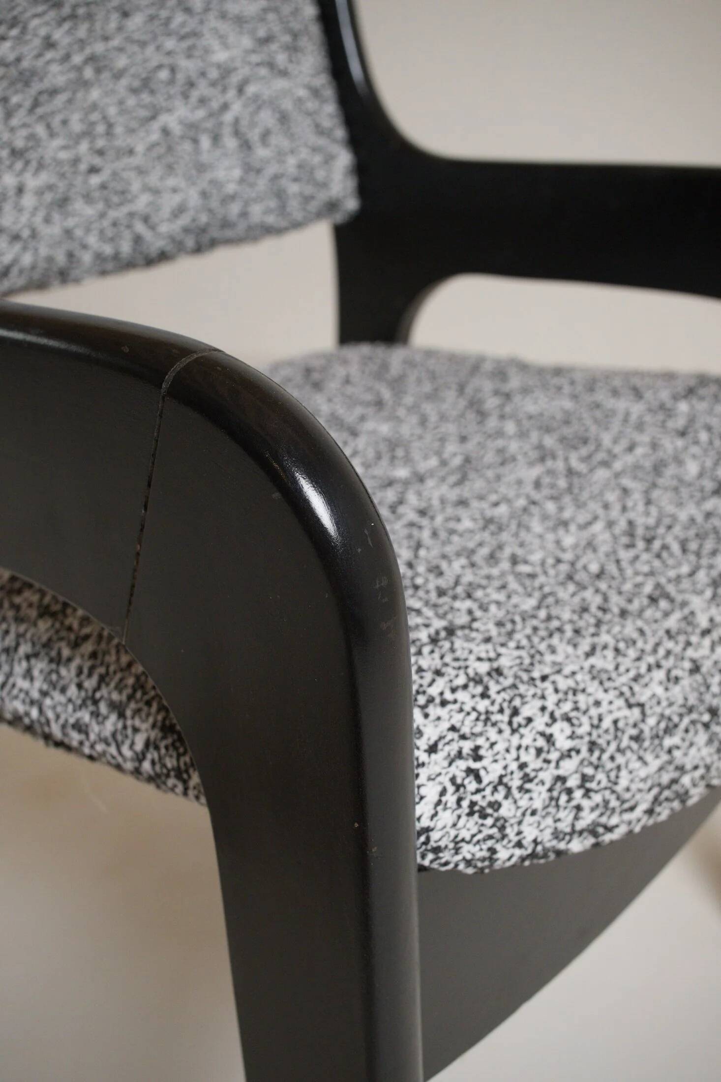 Chaise dans le goût de Eero Aarnio