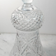 Vase en cristal taillé main sur piédouche