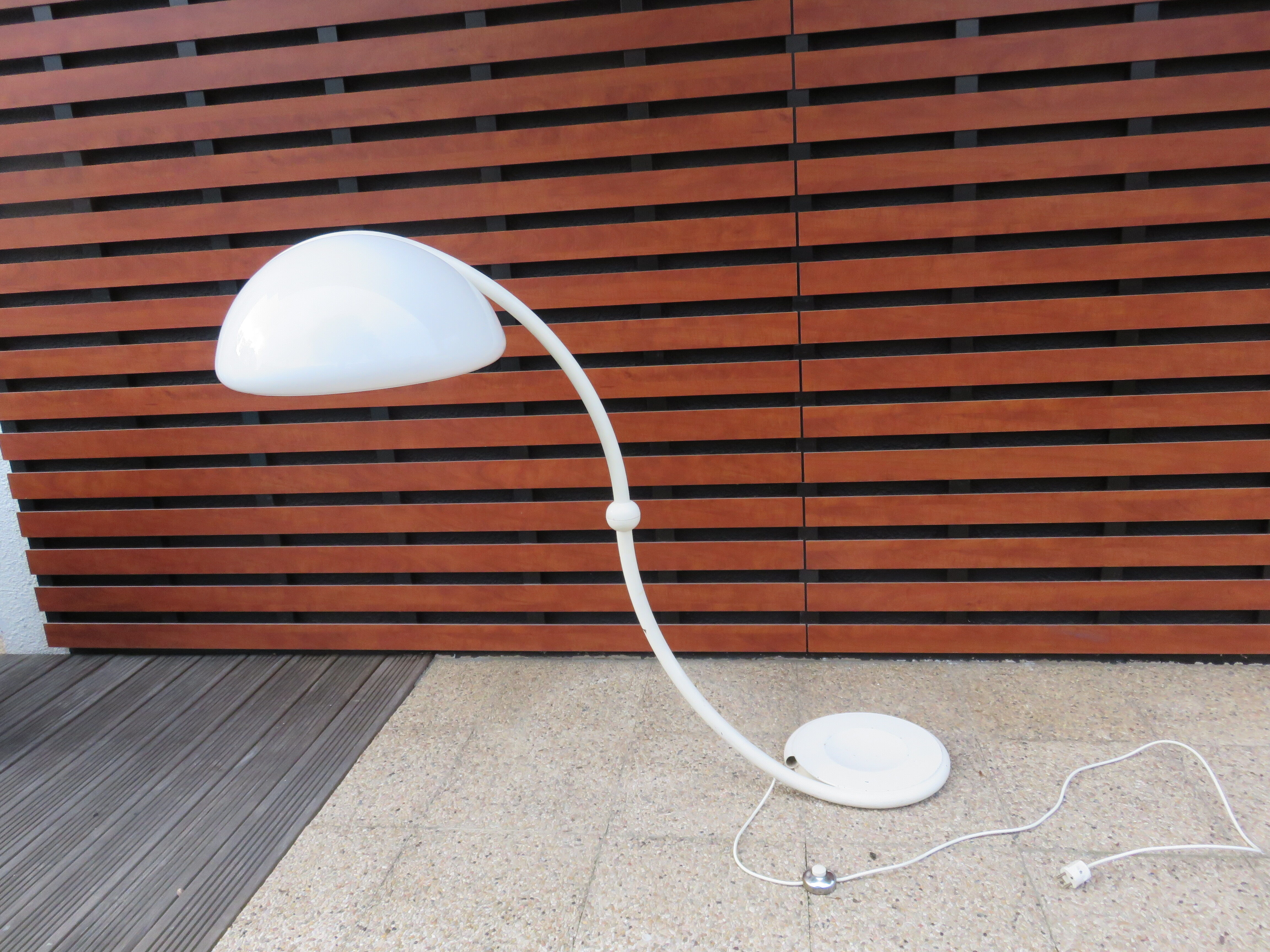 Floor lamp "serpente" Elio Martinelli for Martinelli luce 1965 1st edition