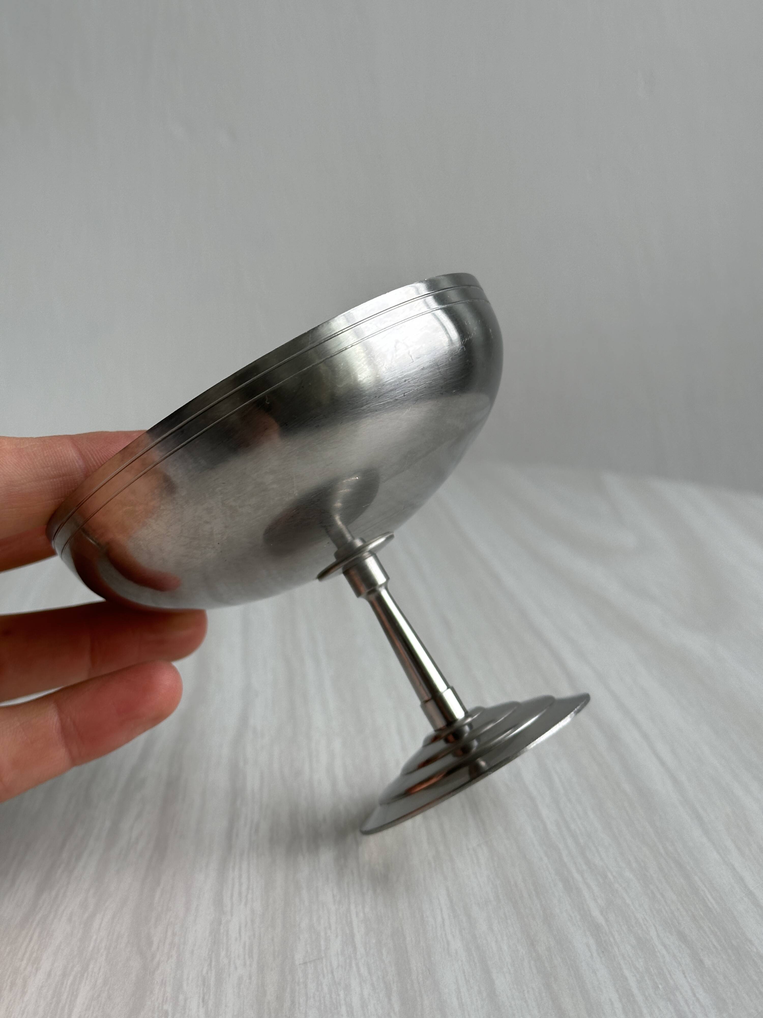 8 large stainless steel footed bowls Letang Remy