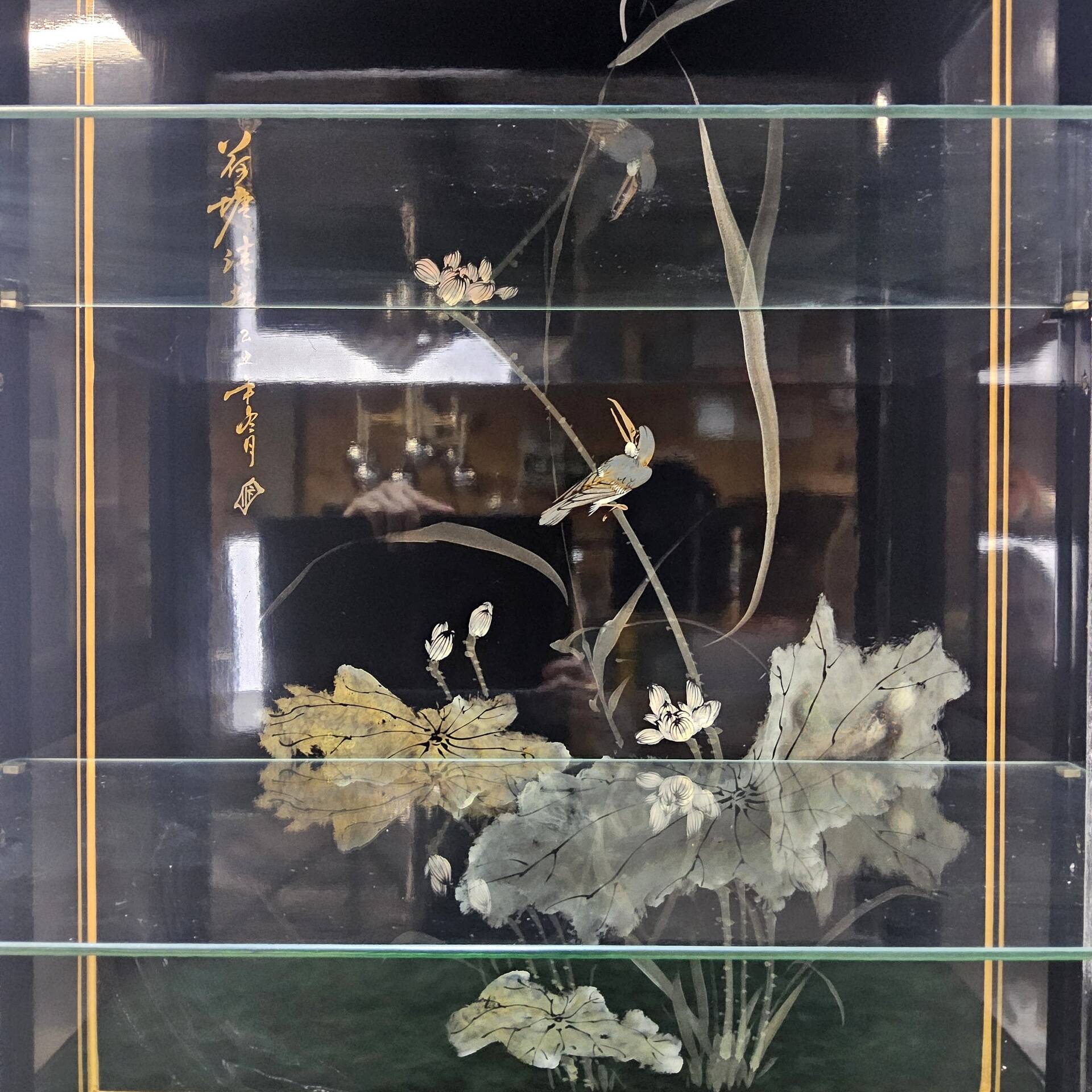 Cabinet d'affichage chinois vintage avec fleurs et oiseaux / Bohémien