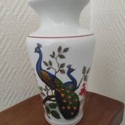 Porcelain vase with peacock decoration