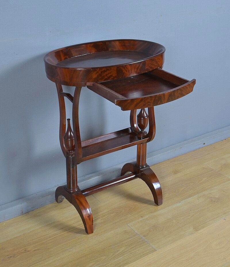 Mahogany burl catch-all table, Empire period – early 19th century