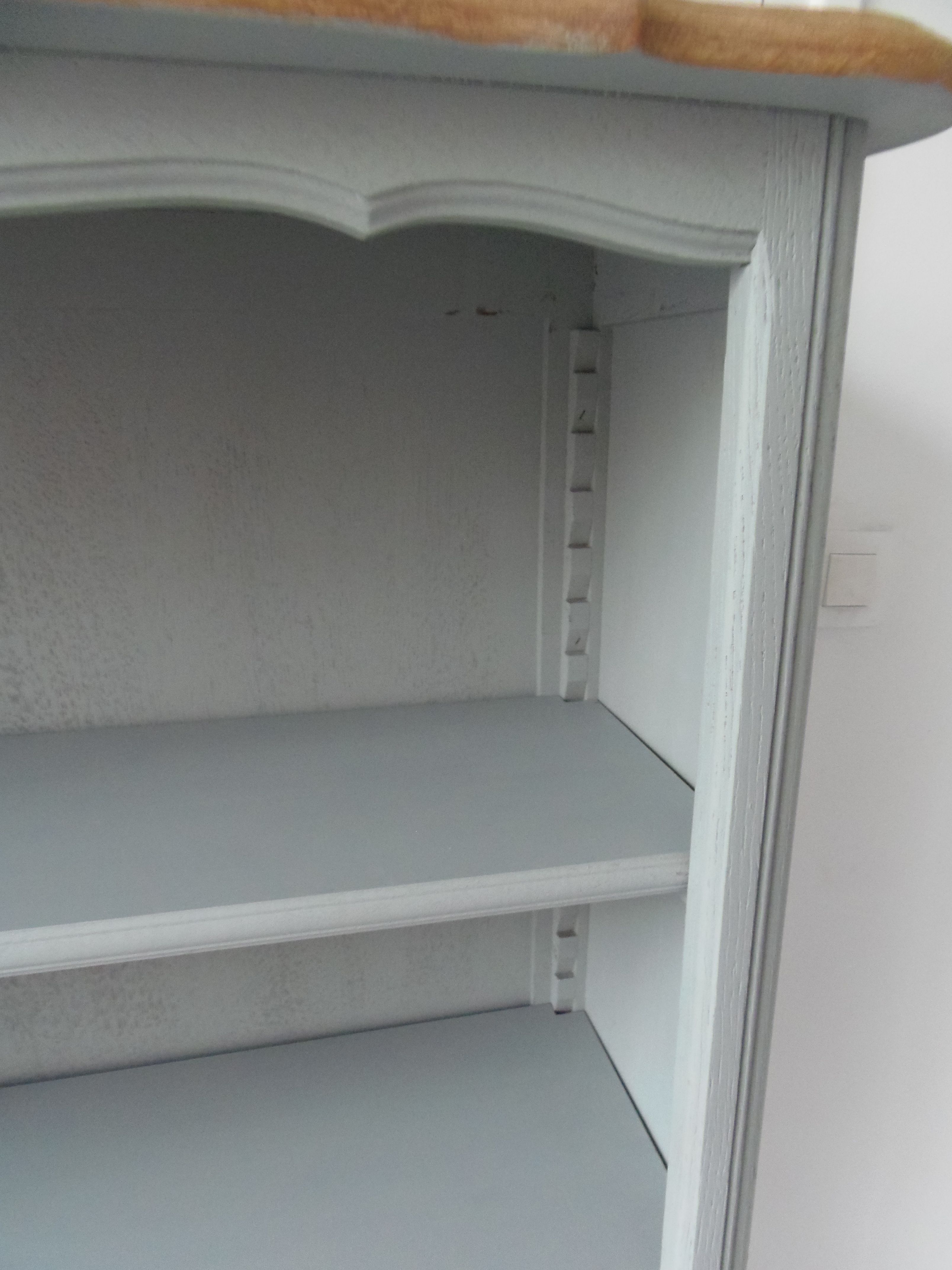 Louis XV style bookcase, green gray with 3 adjustable shelves, wooden tray.