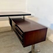 Vintage president corner desk in rosewood design by Gianni Moscatelli vintage