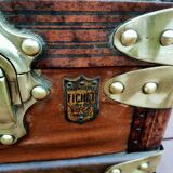 Old Fichet cabin trunk