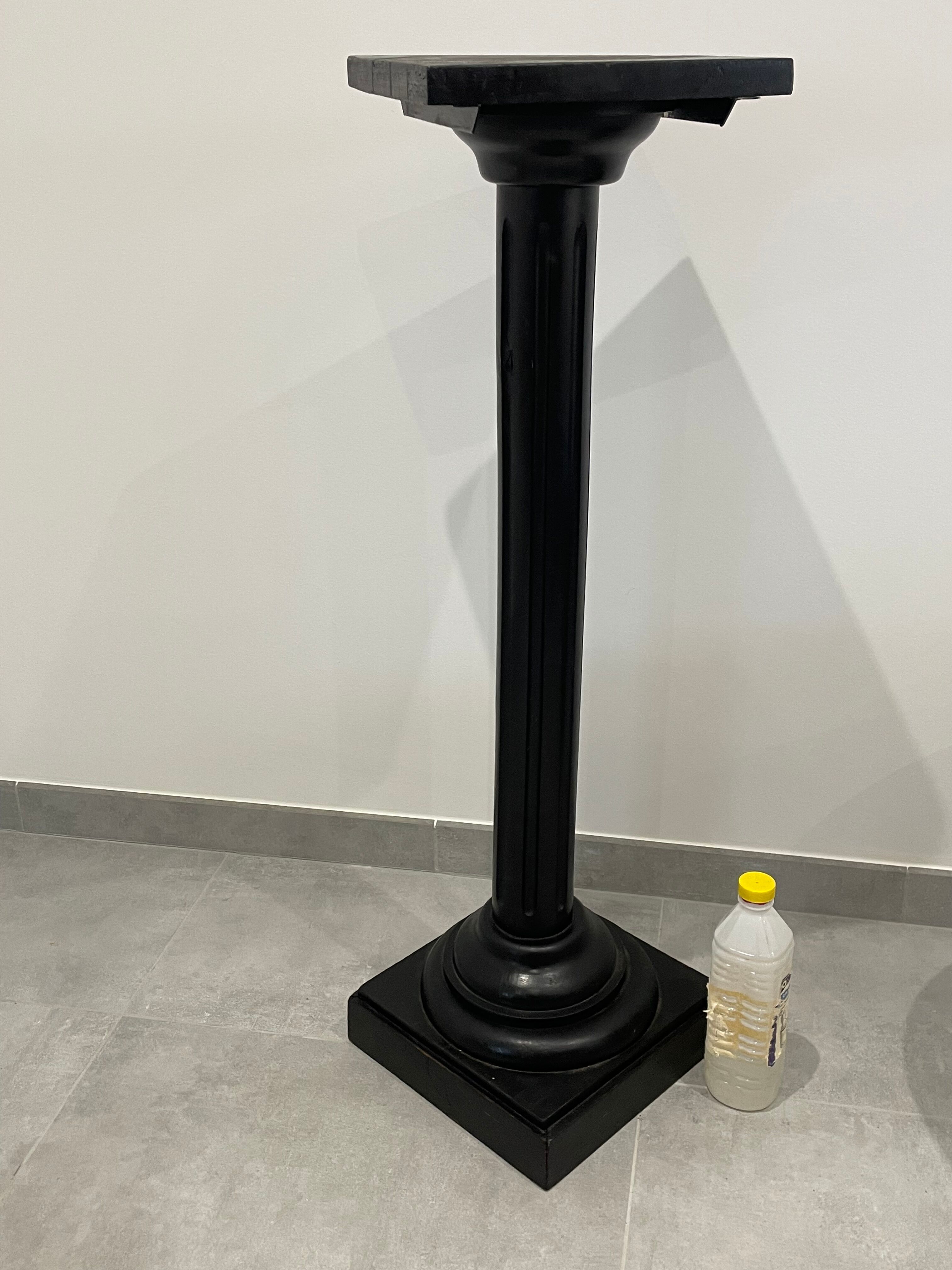 Nineteenth century black wooden fifth wheel column Napoleon III