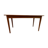 Table scandinave