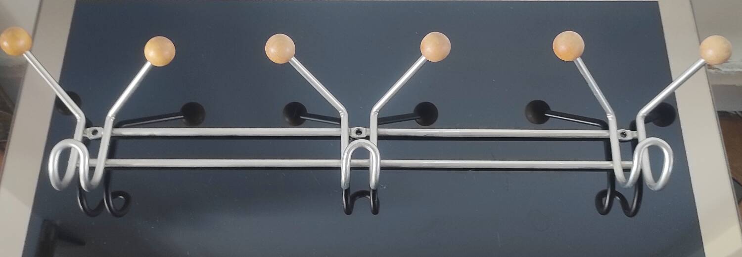 Vintage wall coat rack in brushed metal with wooden balls – Year design