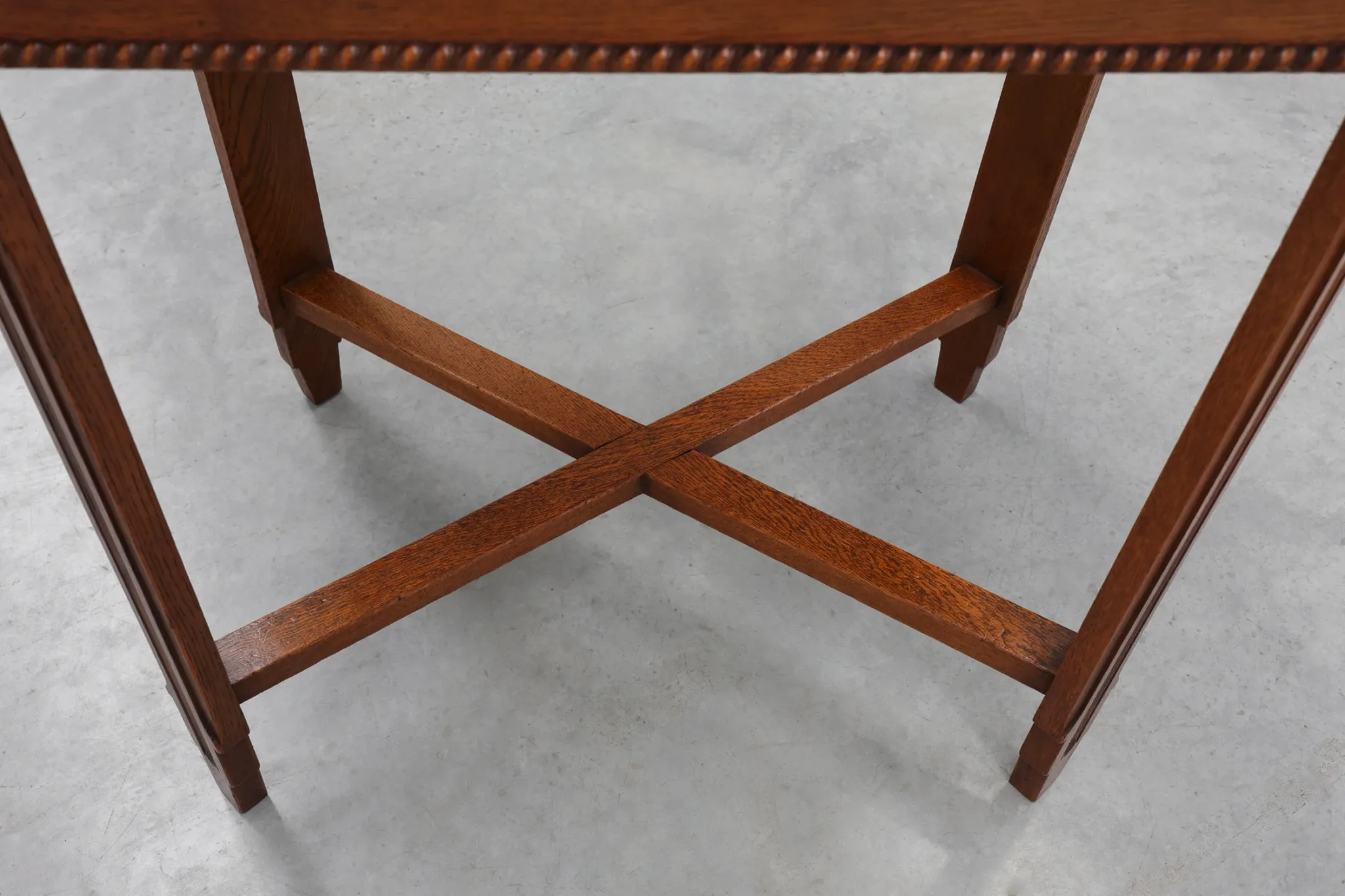 French Art Deco Side Table with Fluted Legs, Carved Frieze and X-Stretcher,