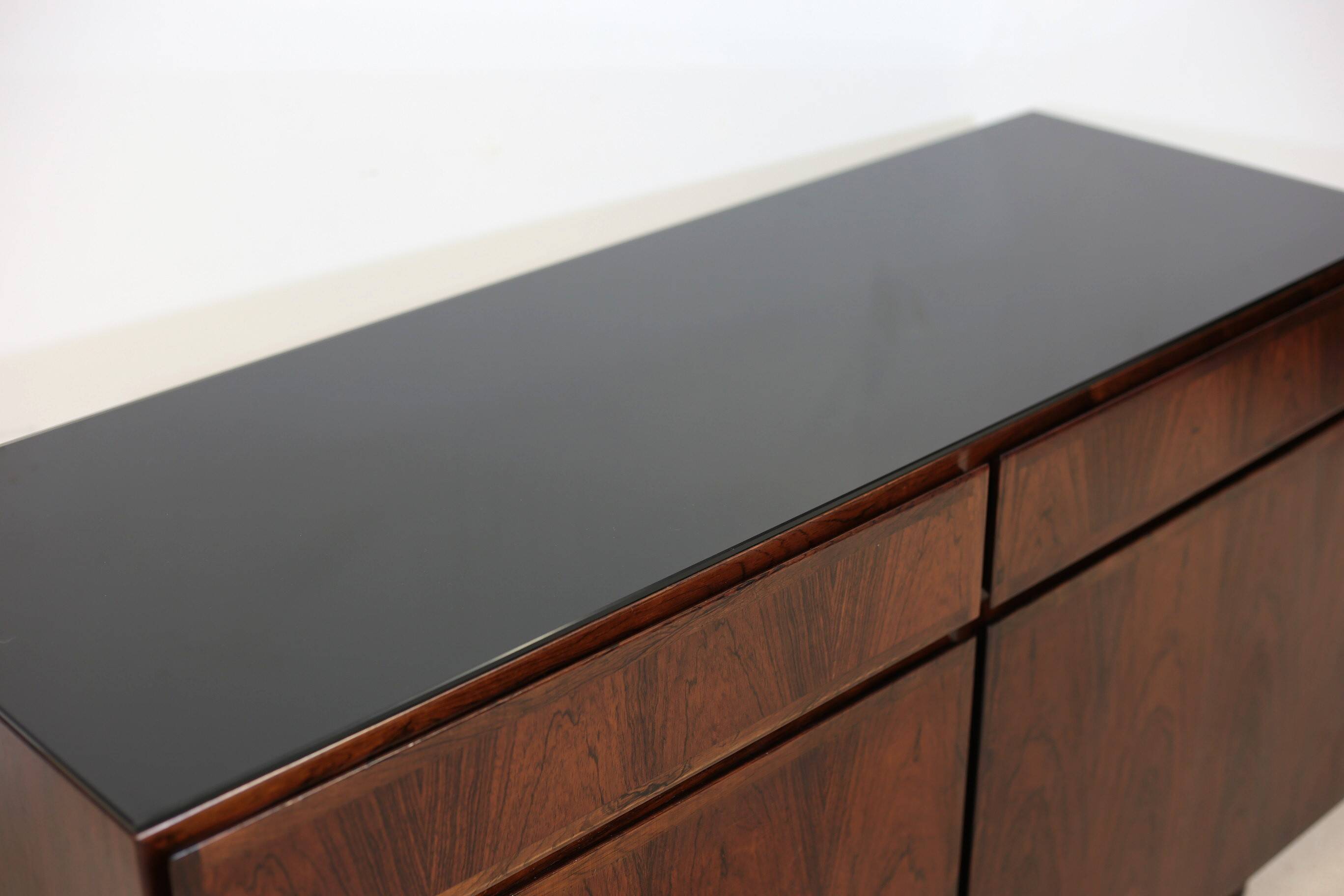 Buffet Omann Jun en palissandre