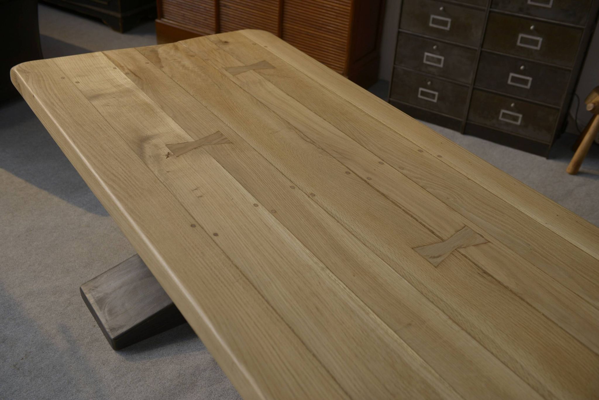 Antique monastery table in solid oak, dovetail joint, 20th century