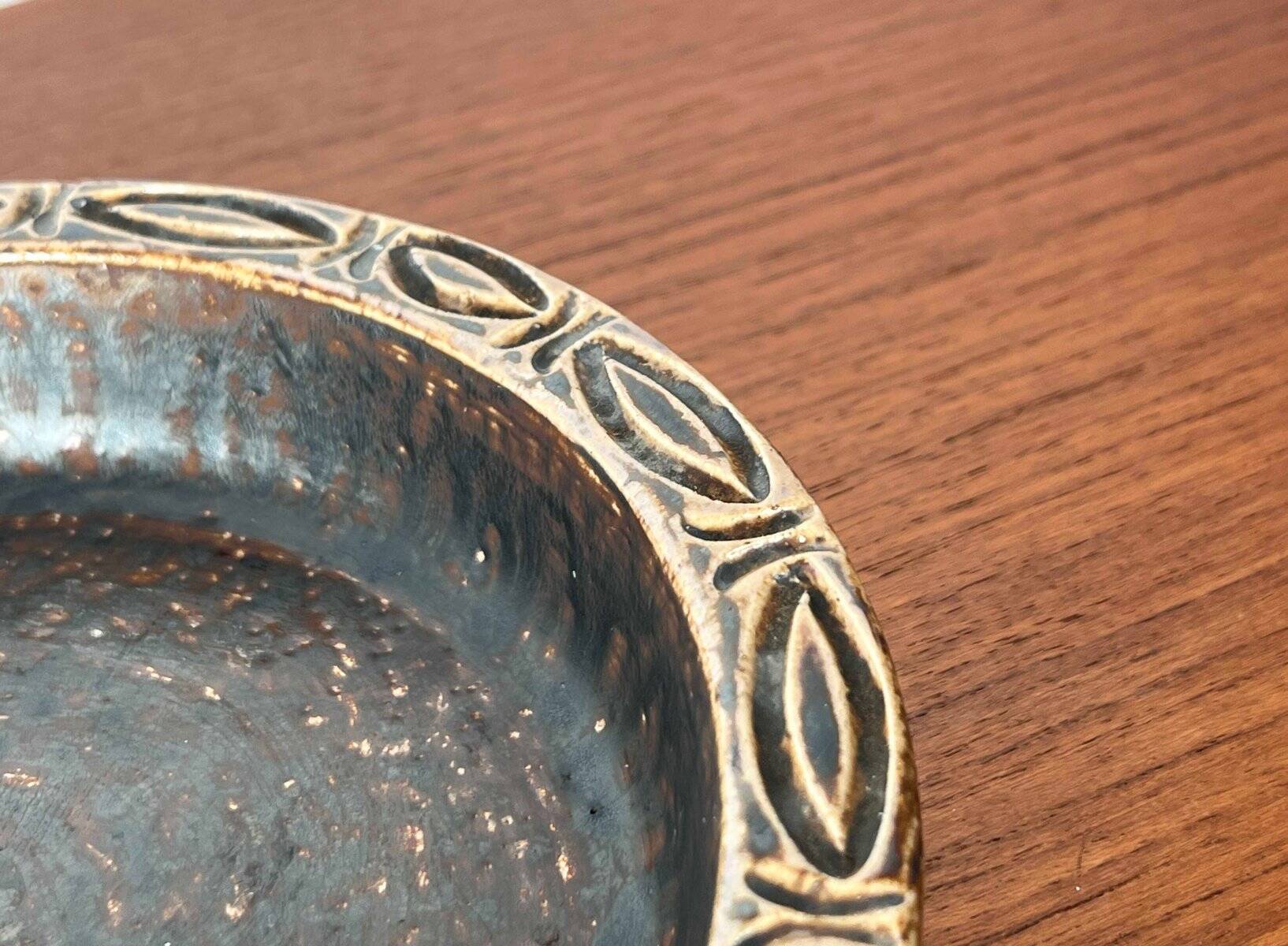 Danish pottery bowl in mid-century Lovemose style, 1960s.