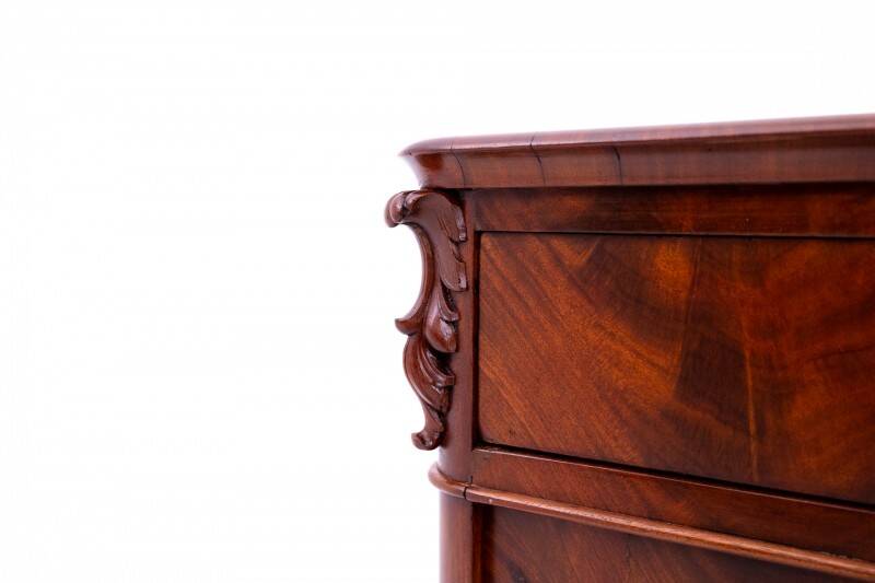 Chest of drawers, Northern Europe, late 19th century.