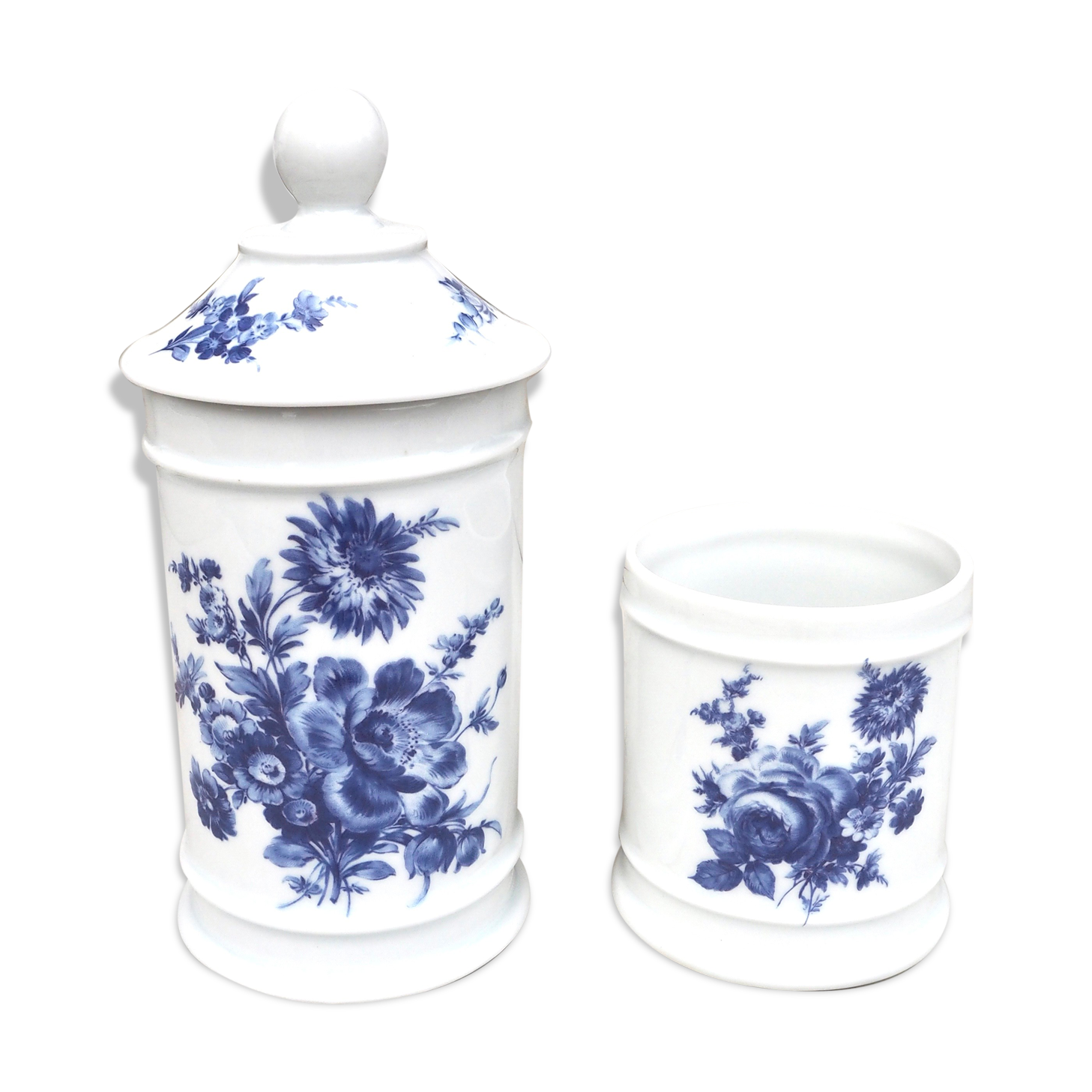 Set of 2 Pillivuyt ceramic pots