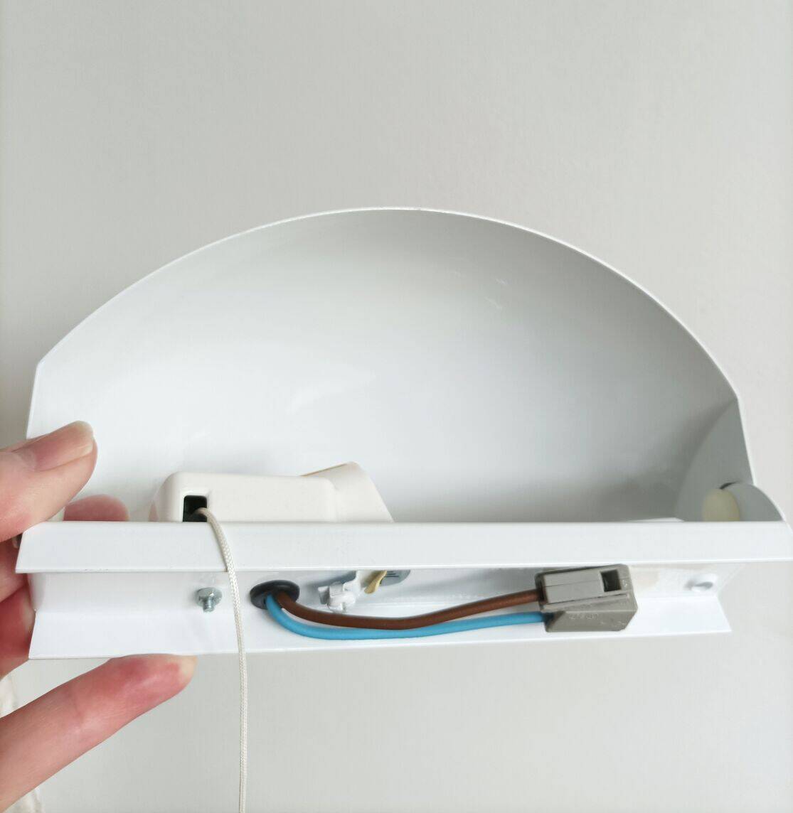 Swivelling metal wall lamp, lacquered, vintage Habitat