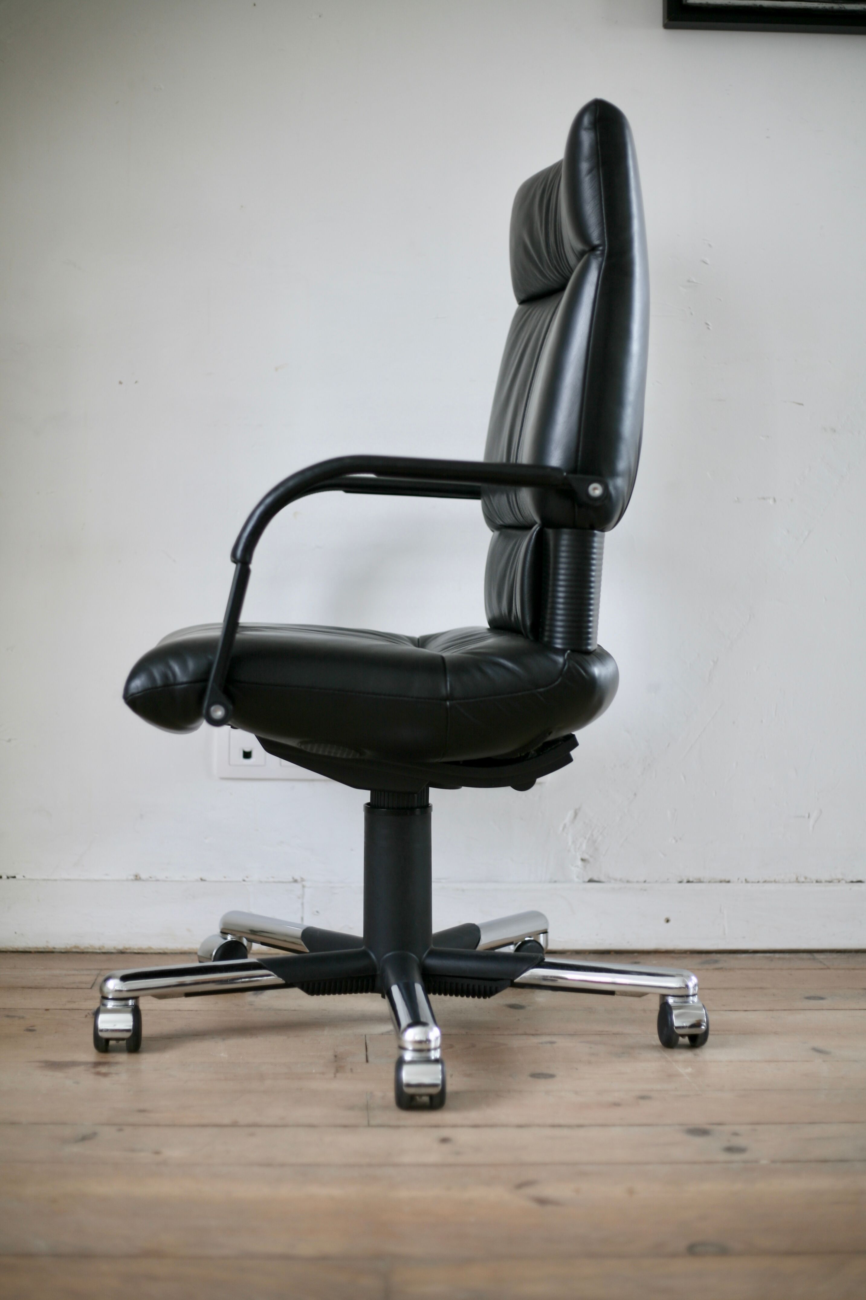 Mario Bellini's armchair, Vitra edition