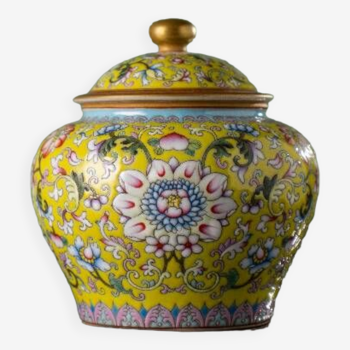 Dynastie Qing Yongzheng Émail Twining Lotus Pattern Glaze Covered Jar Classique Oriental Craft