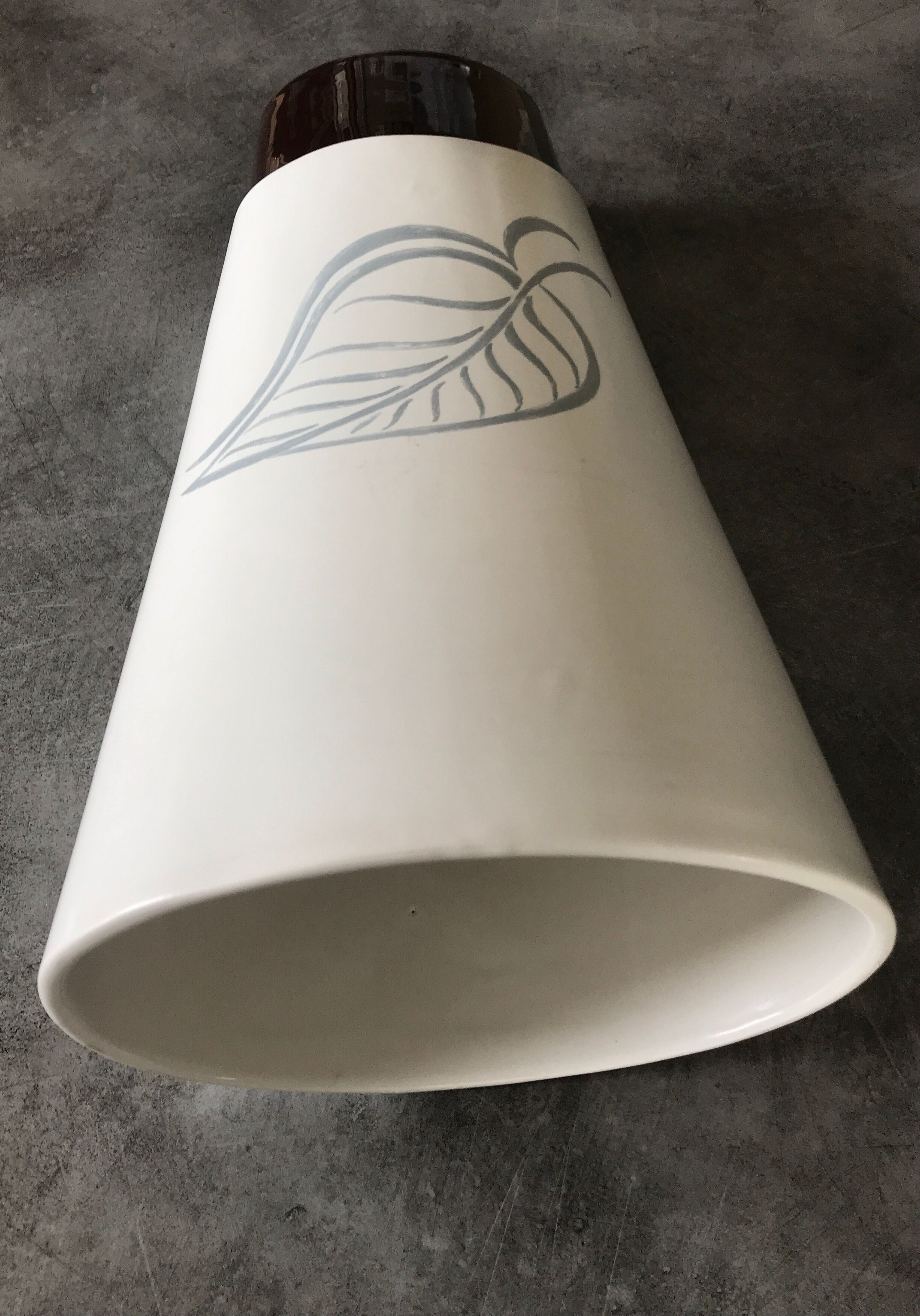 White and brown white and brown form évase vase leaf pattern - 40 cm