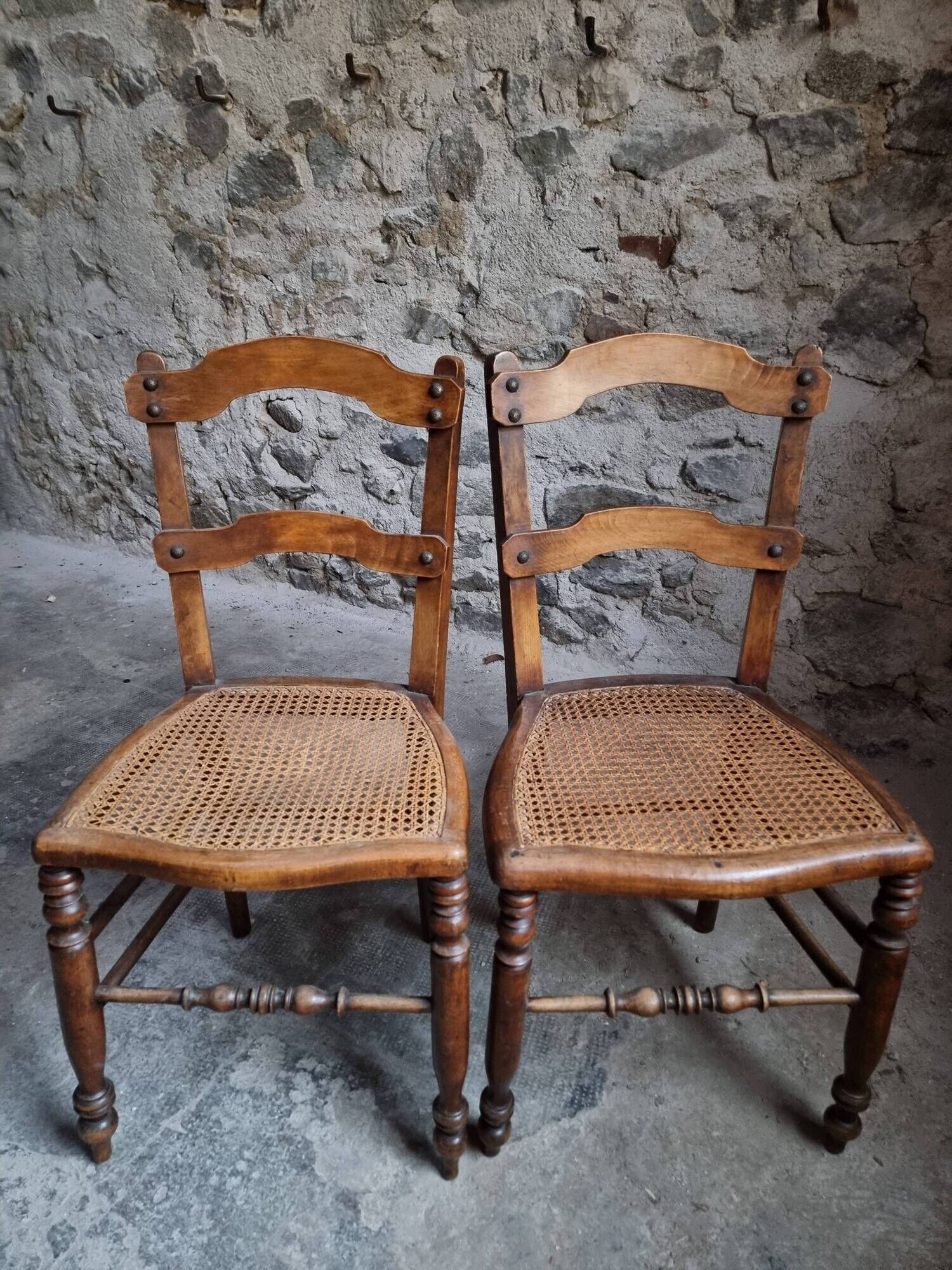 Set of 4 antique dining chairs with caned seats, beech, France, circa 1900–1920.