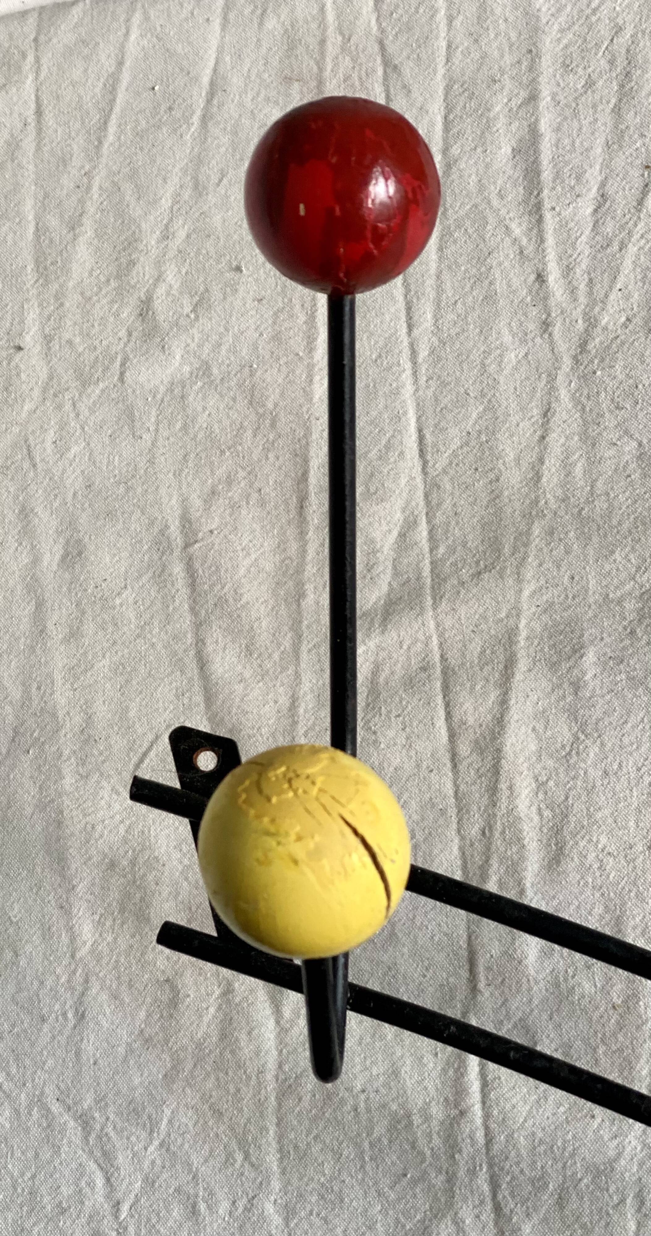 Wall-mounted coat rack ball and black metal vintage 1950s style Roger Féraud