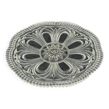 Plat en verre travaillé