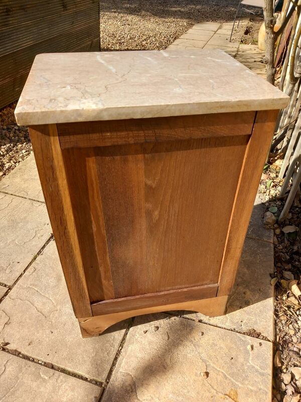 Petit meuble / chevet ancien restauré