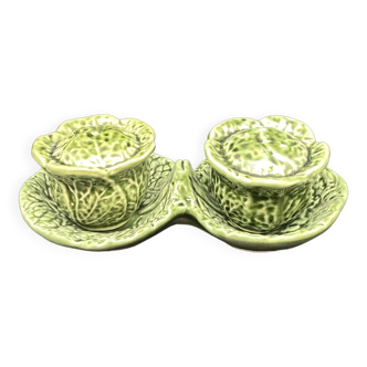 Cabbage-shaped salt and pepper shakers