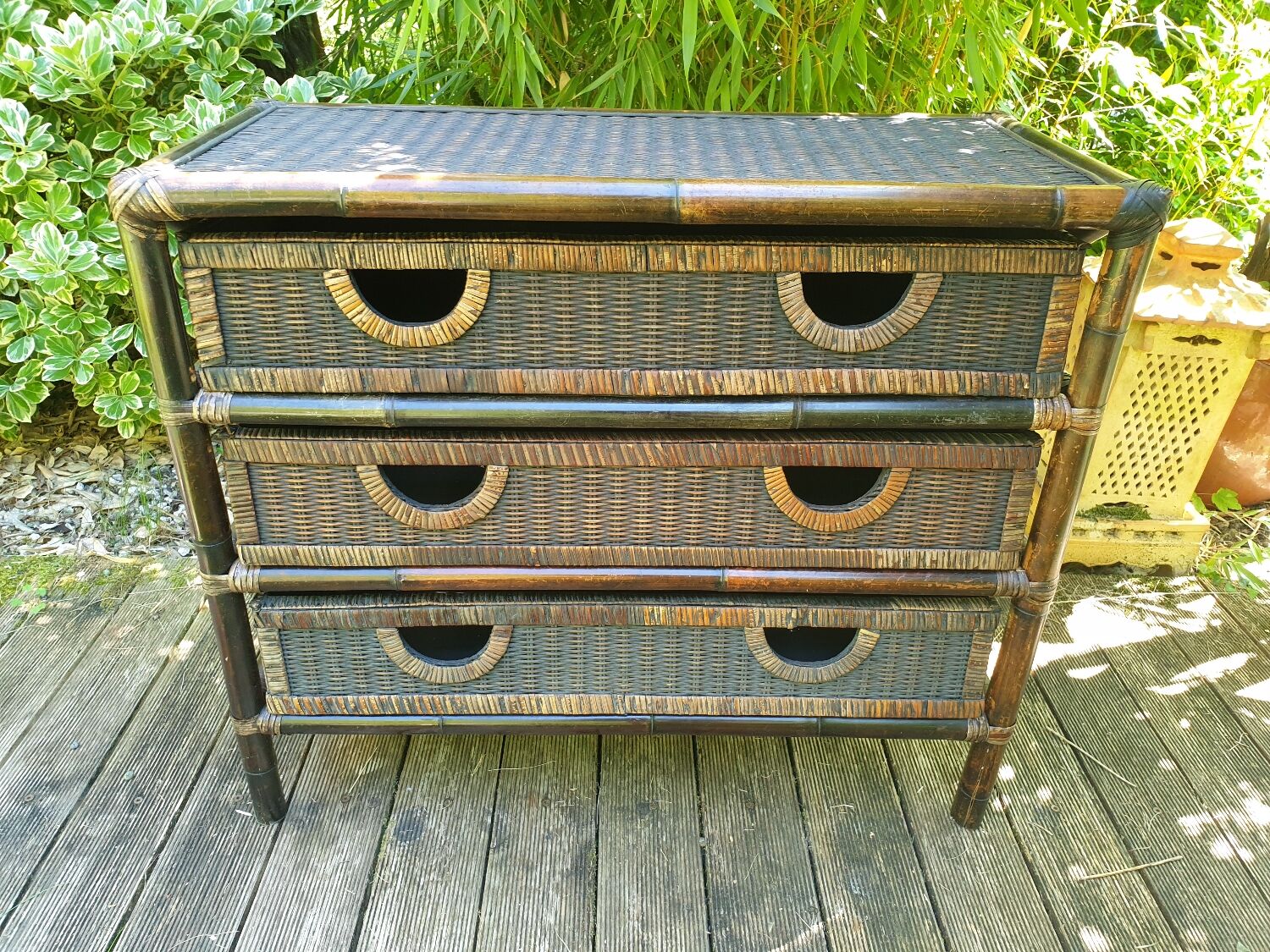 Commode en bambou et rotin
