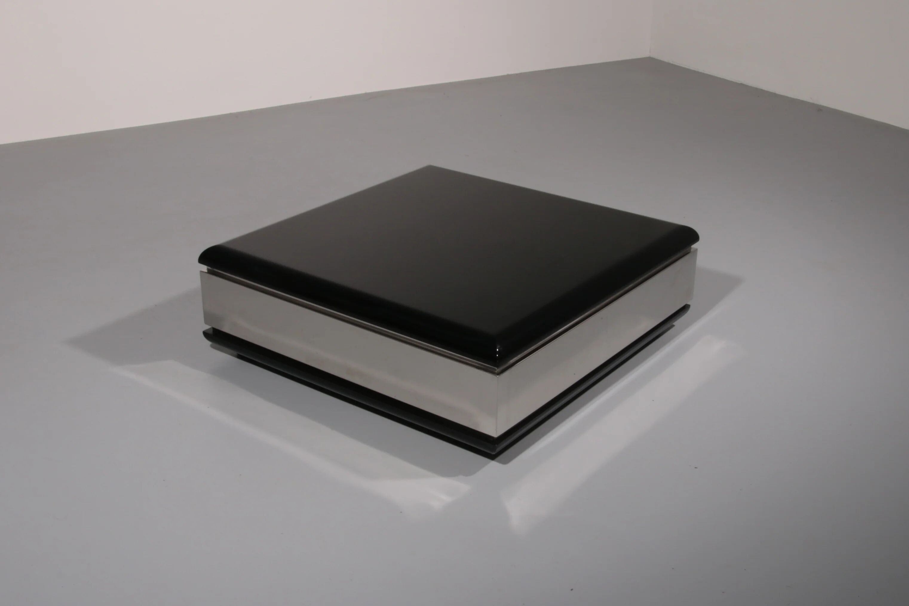 Willy Rizzo square black coffee table with mirrored glass