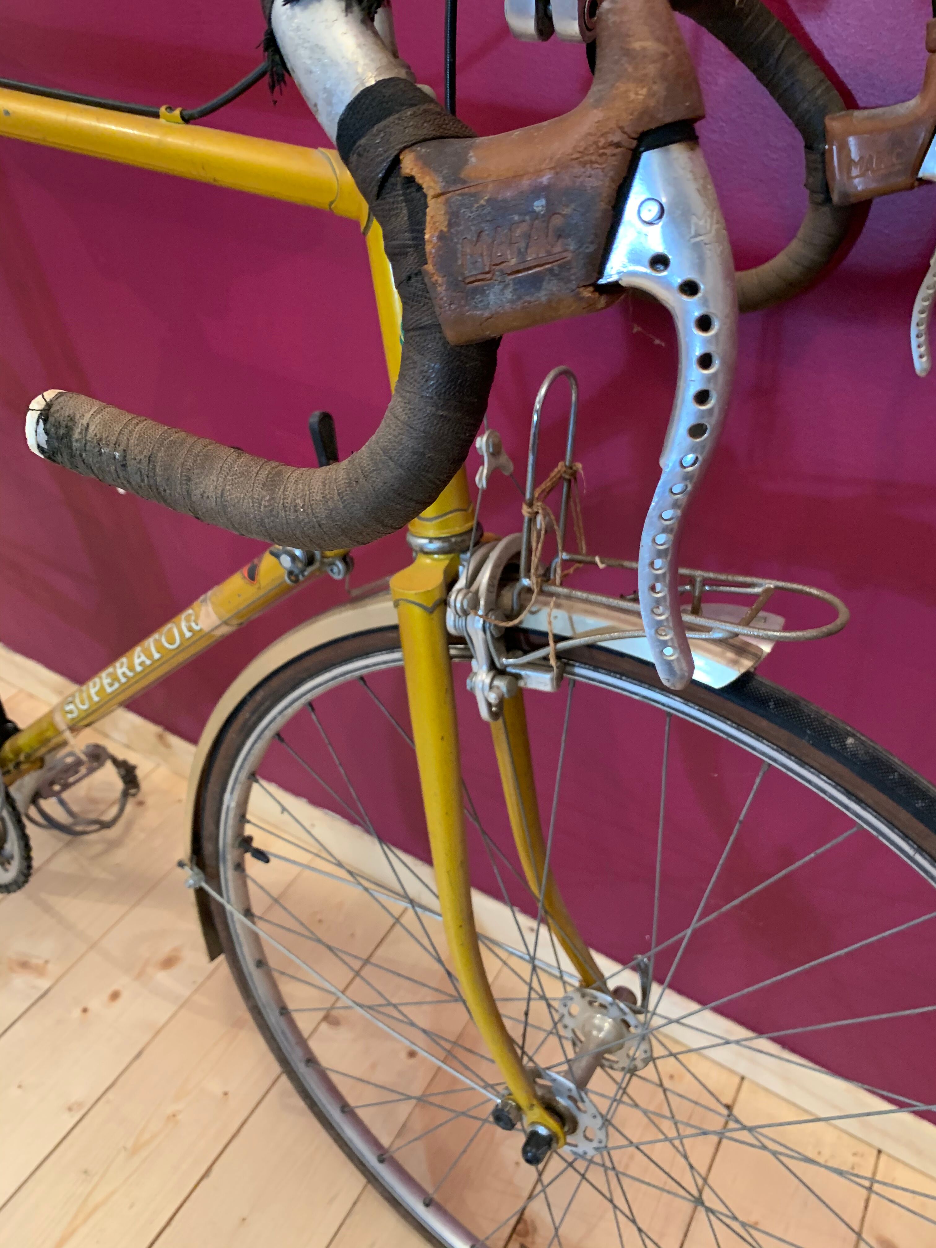 Vintage Superator men's race