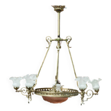 Grand lustre en laiton, Europe occidentale, milieu du XXe siècle.