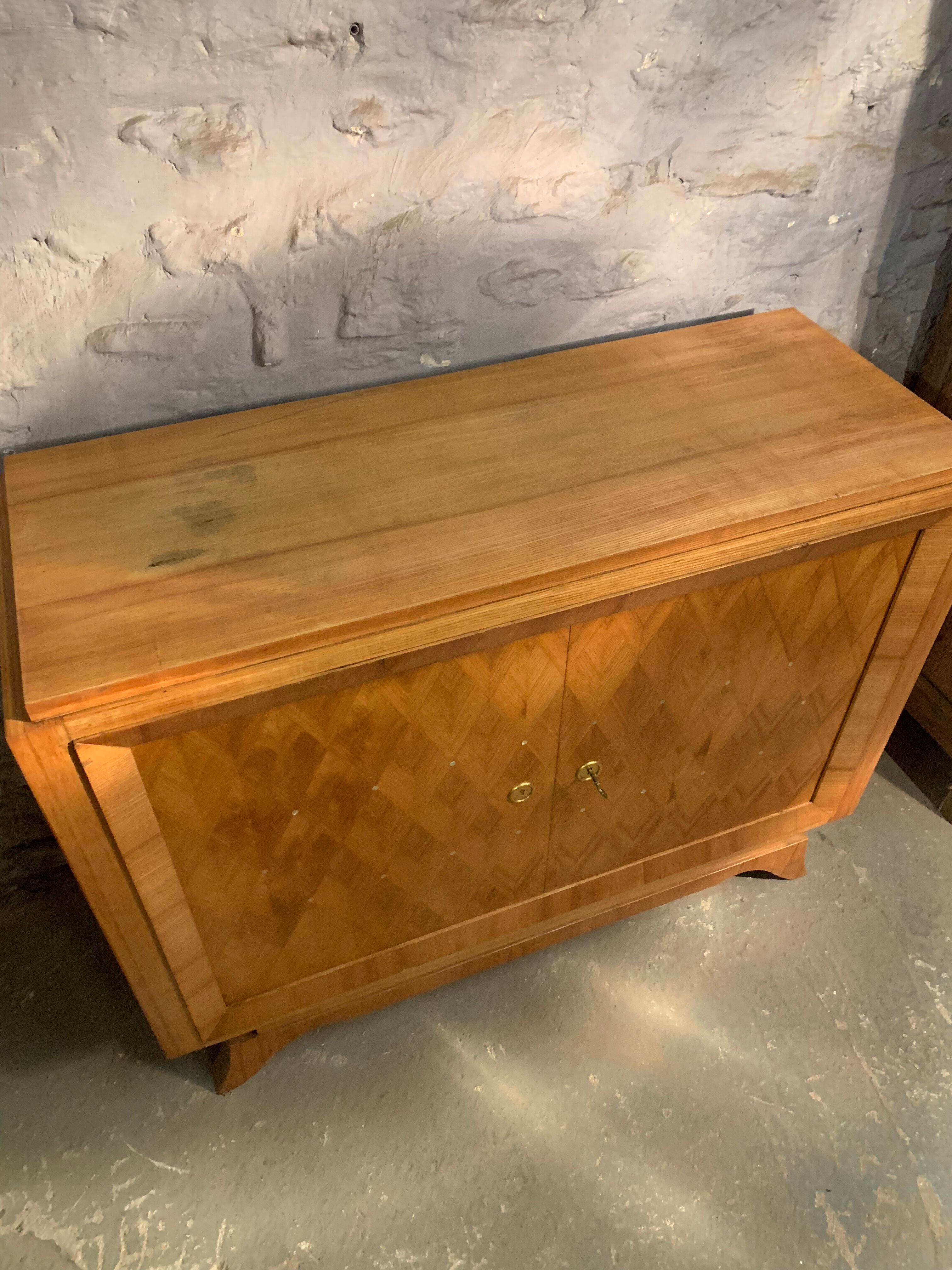 Buffet art deco 1930s