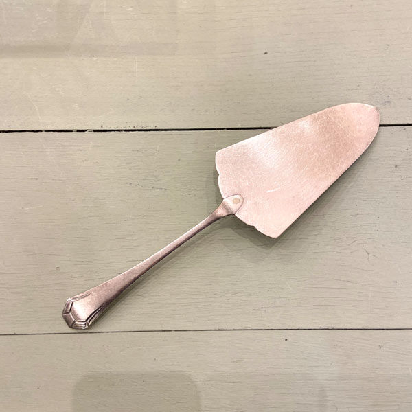 Art deco cake shovel, silver metal