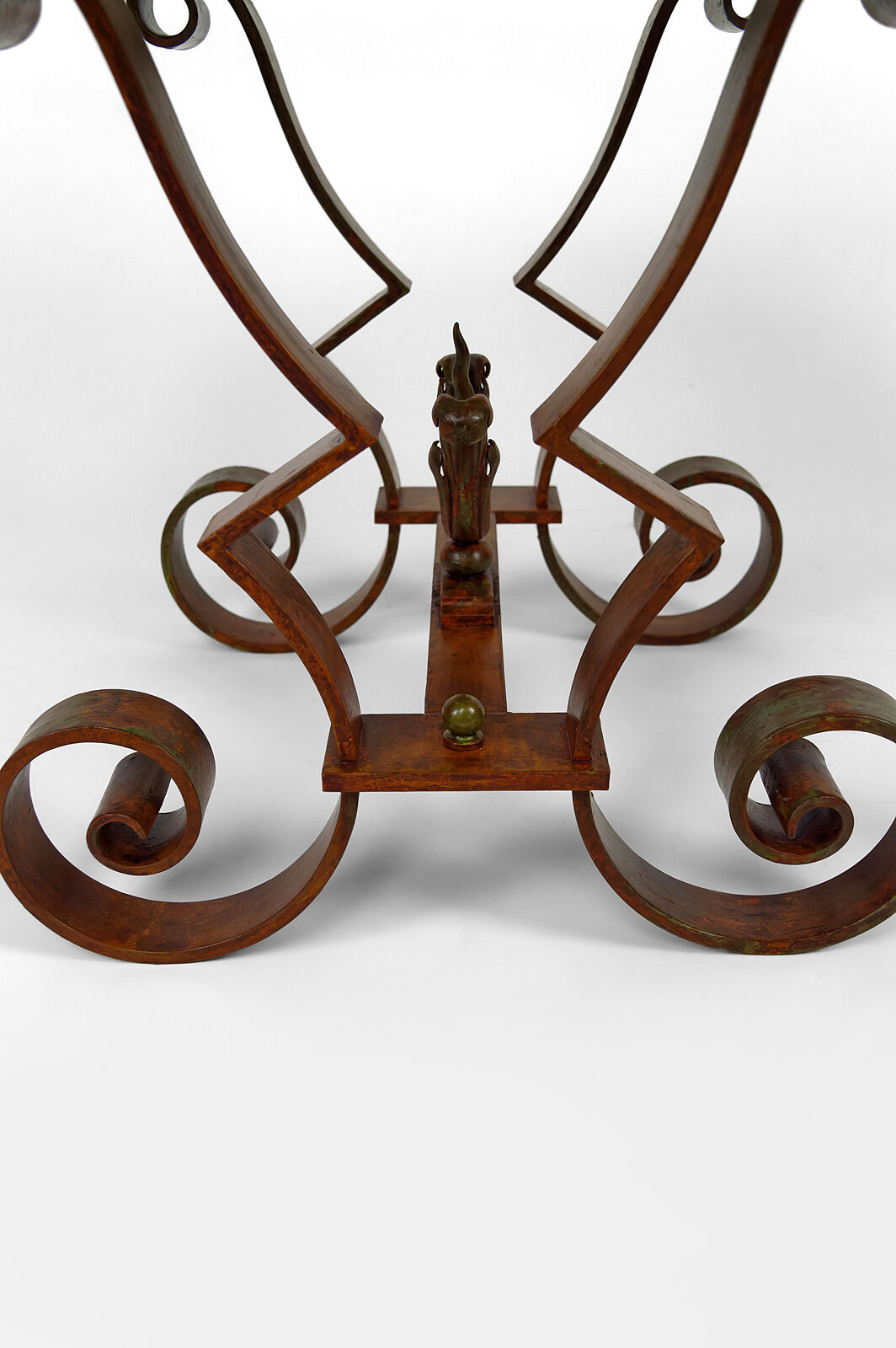 Art Deco round pedestal table in marble and wrought iron, circa 1940