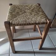 Stool solid wood seat straw feet patinated dp 0922131