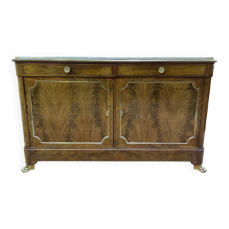 Buffet from the Restoration period in mahogany with brass inlays.