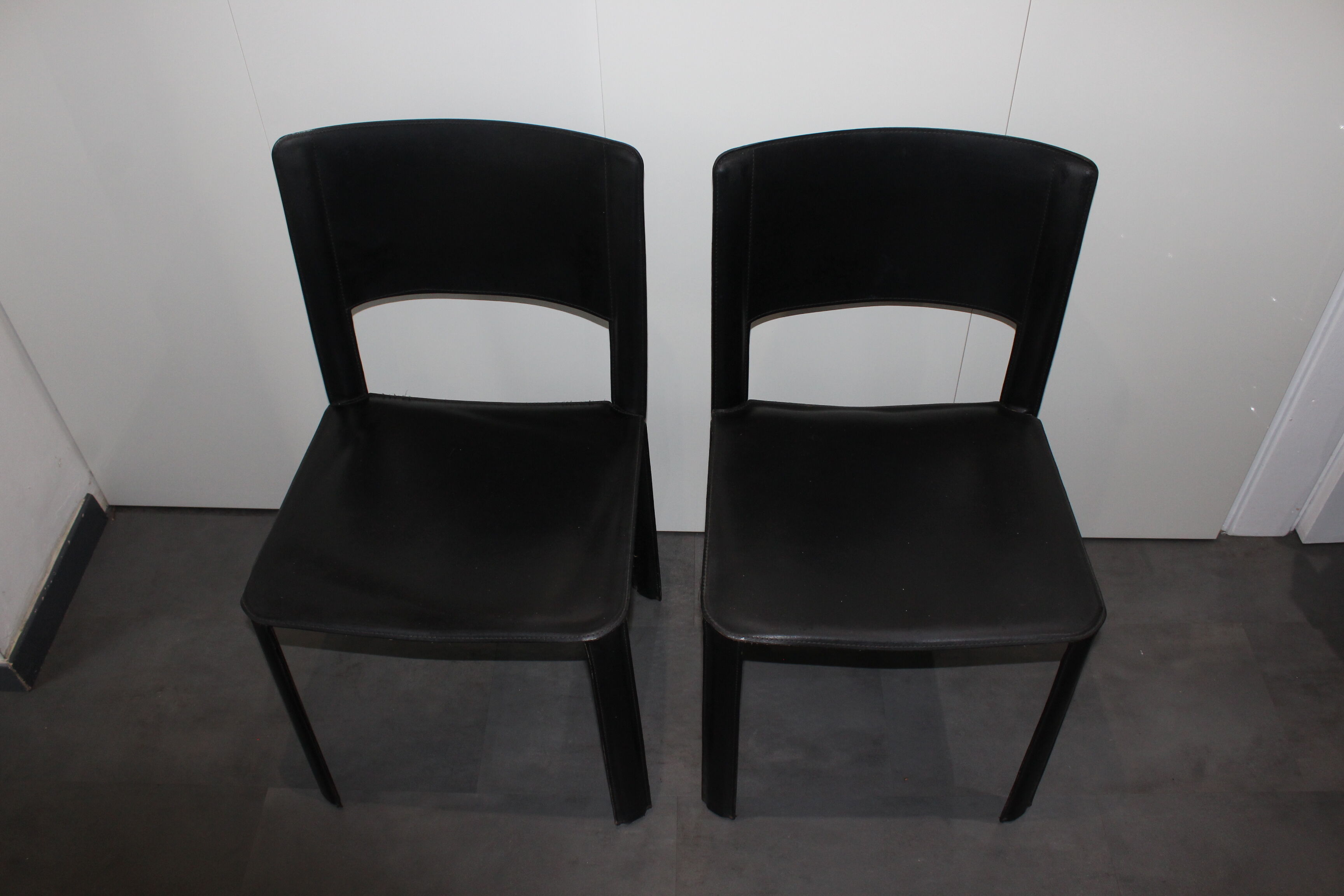 Leather chairs design italy Giancarlo Vegni