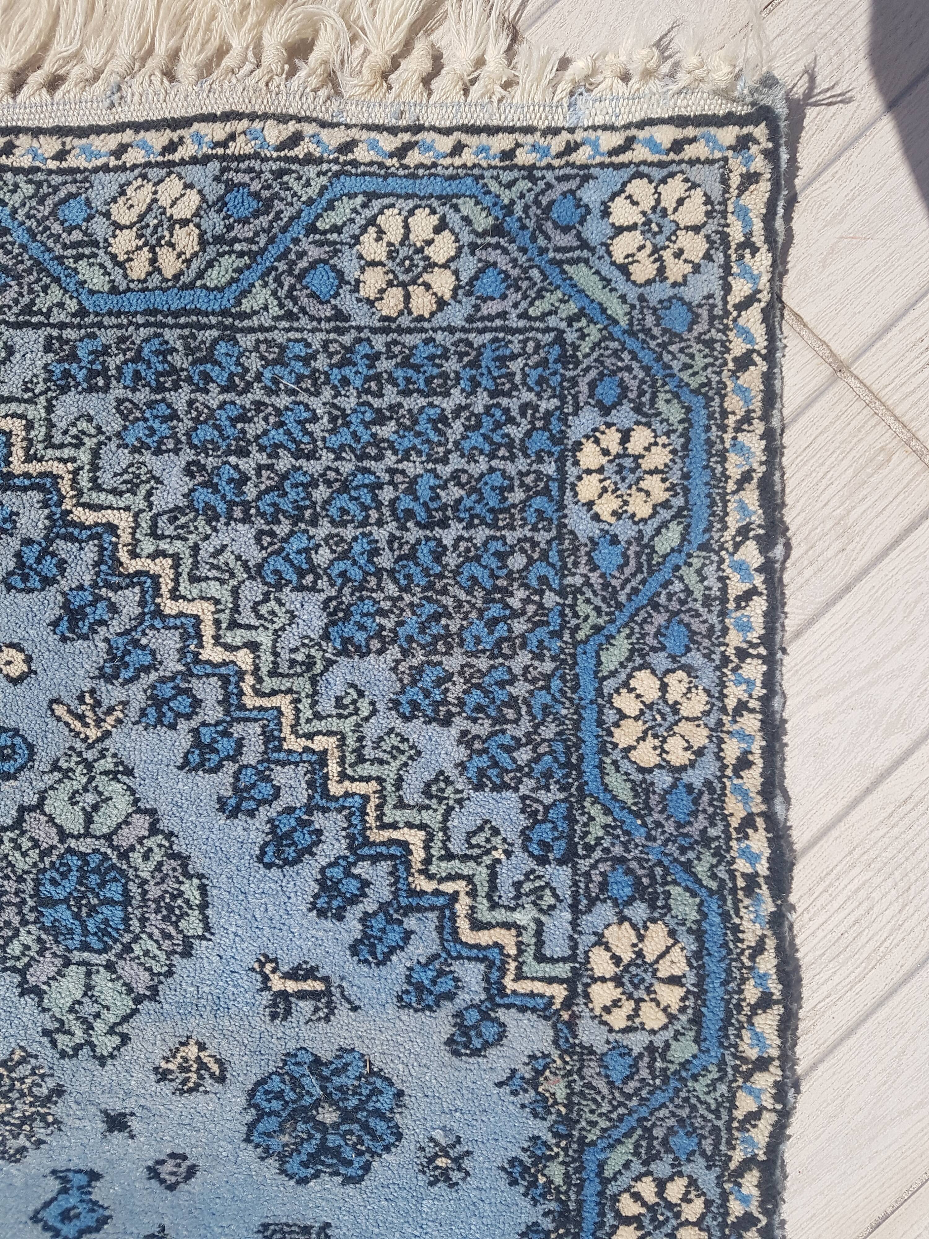 Handmade Persian carpet 100% wool 86x173cm